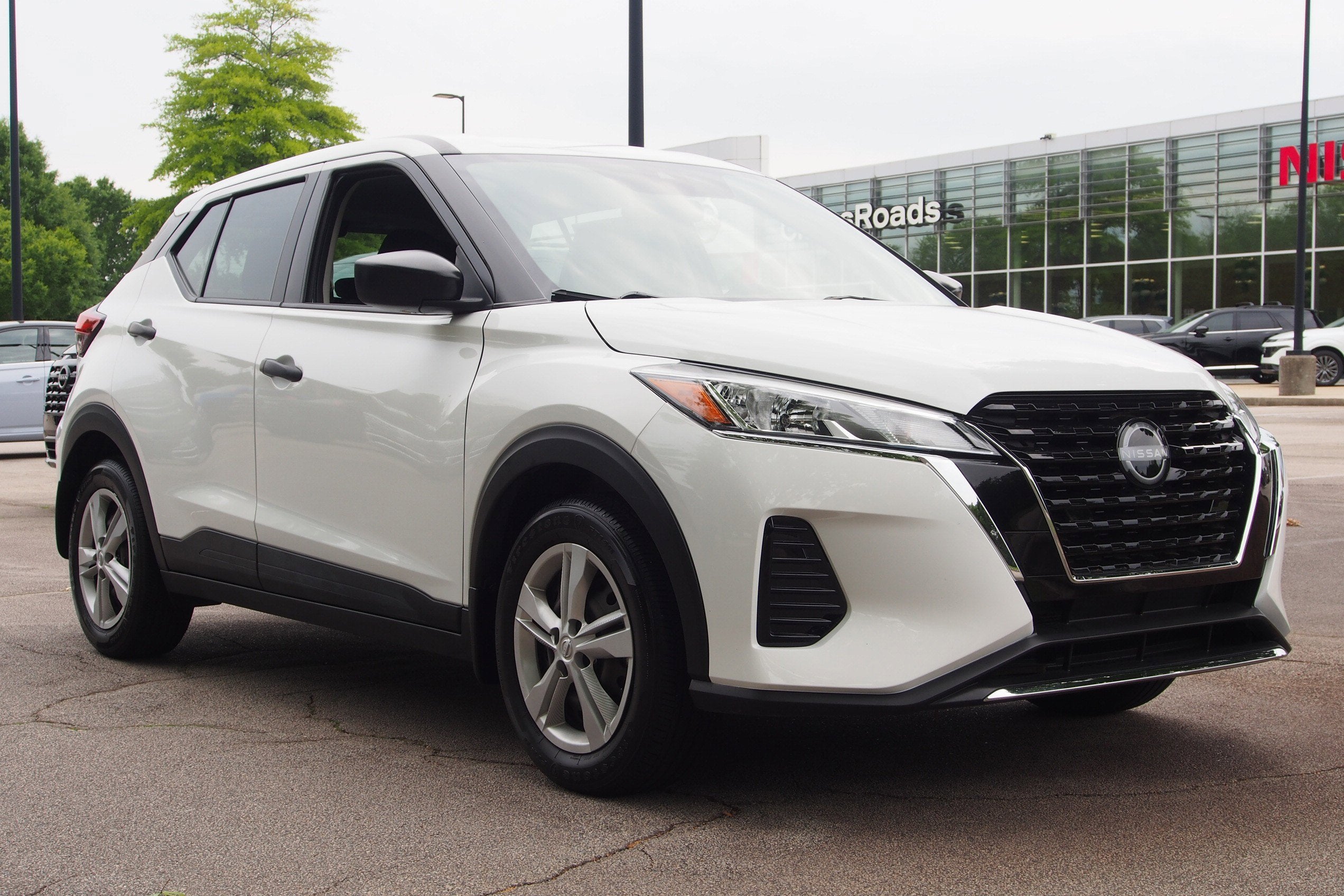 2023 Nissan Kicks S