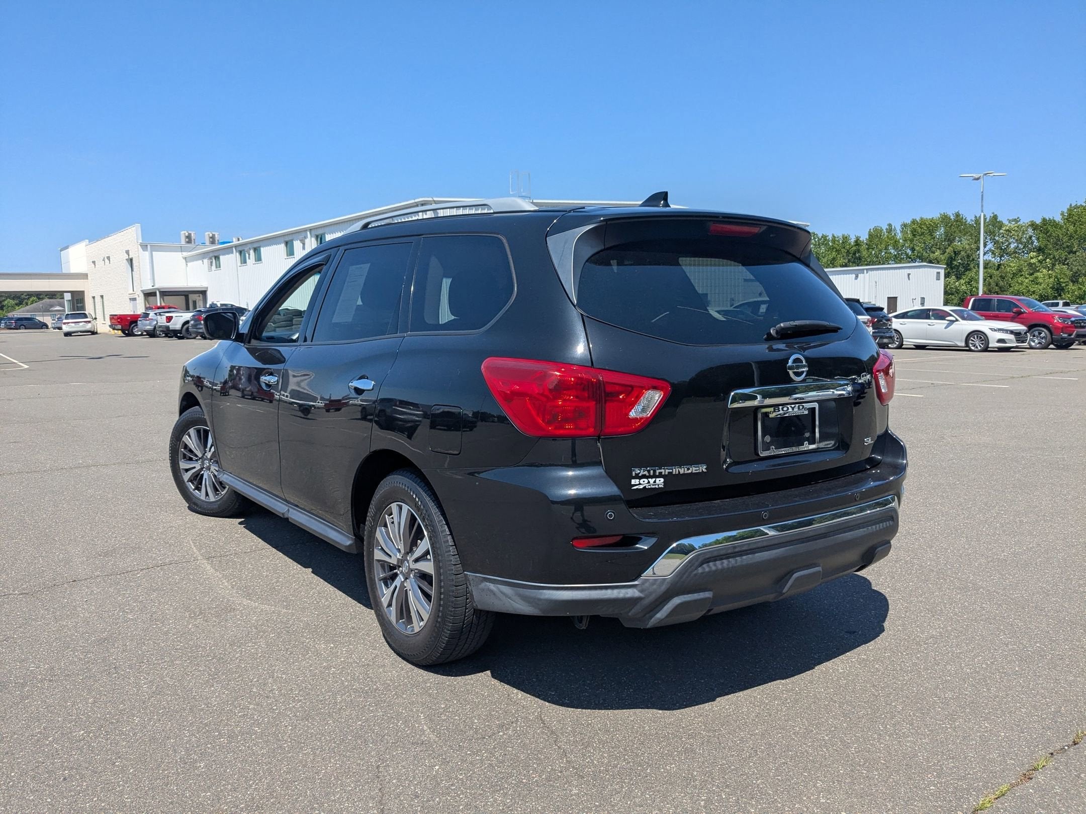 2019 Nissan Pathfinder SL