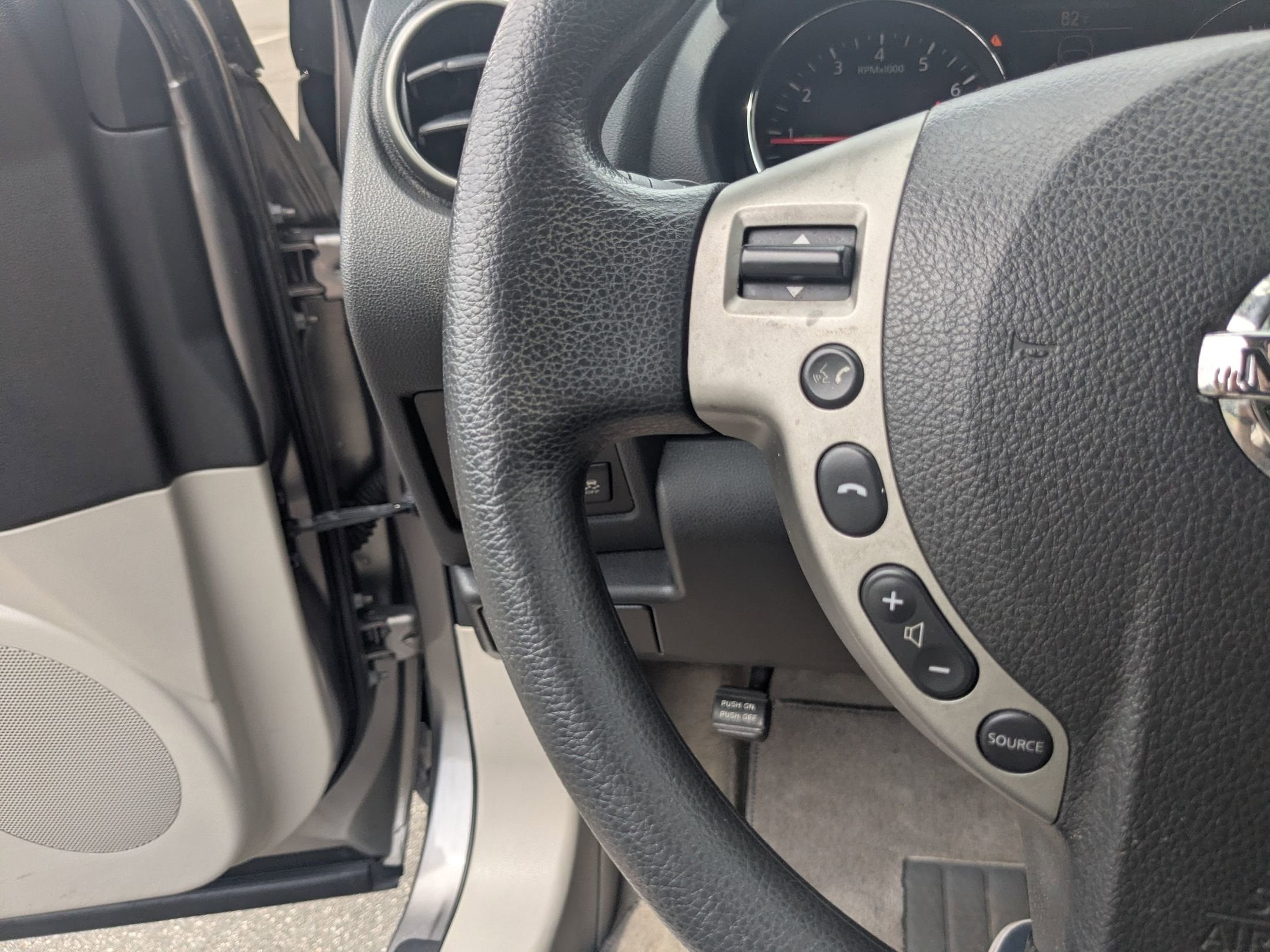 2012 Nissan Rogue SV