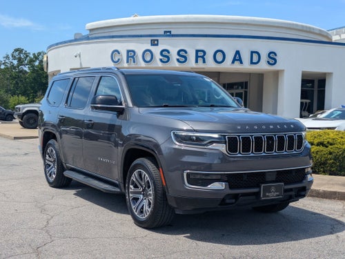 2023 Jeep Wagoneer Base