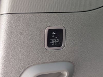 2023 Jeep Wagoneer Base