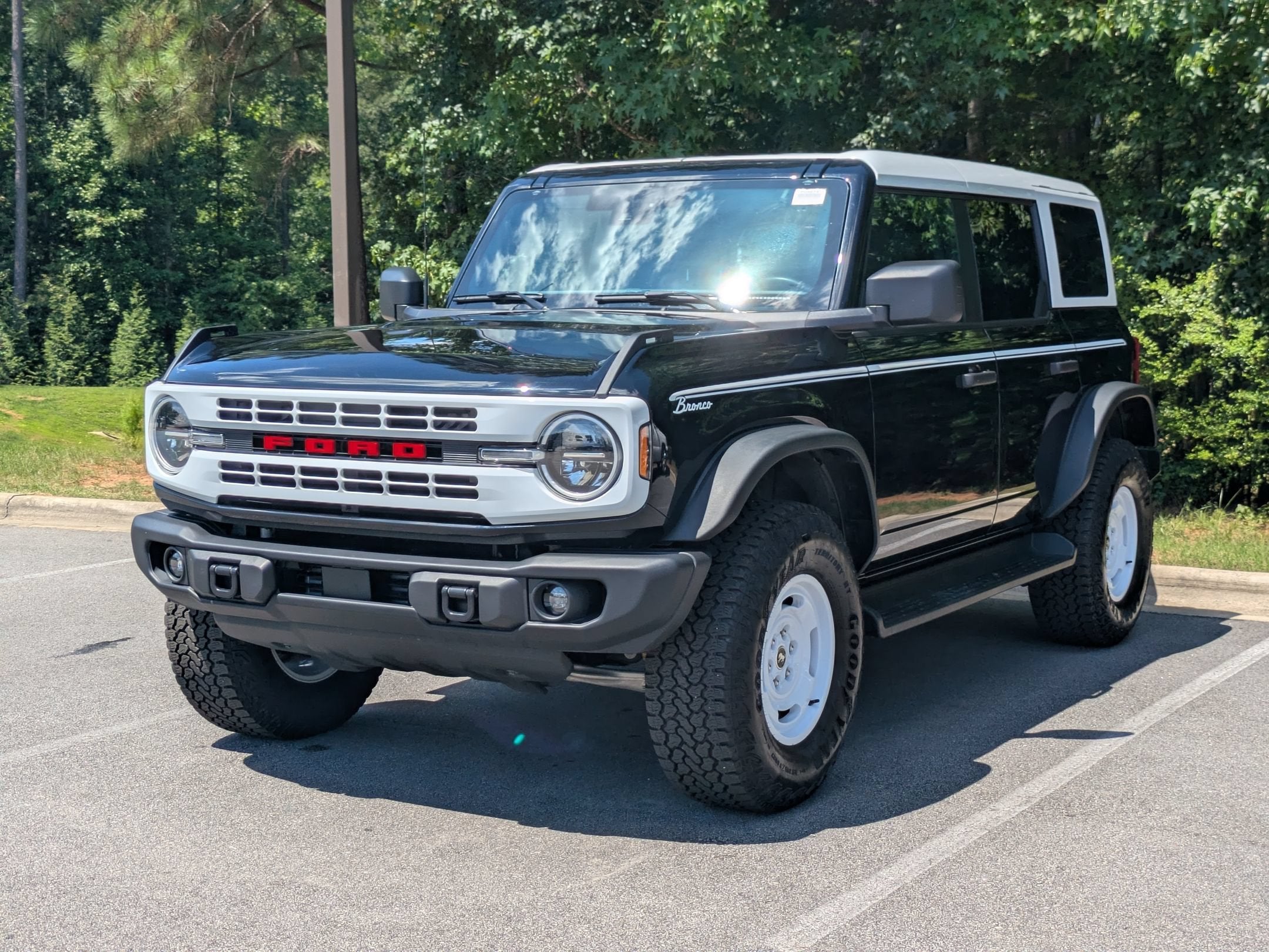 2025 Ford Bronco Heritage Edition