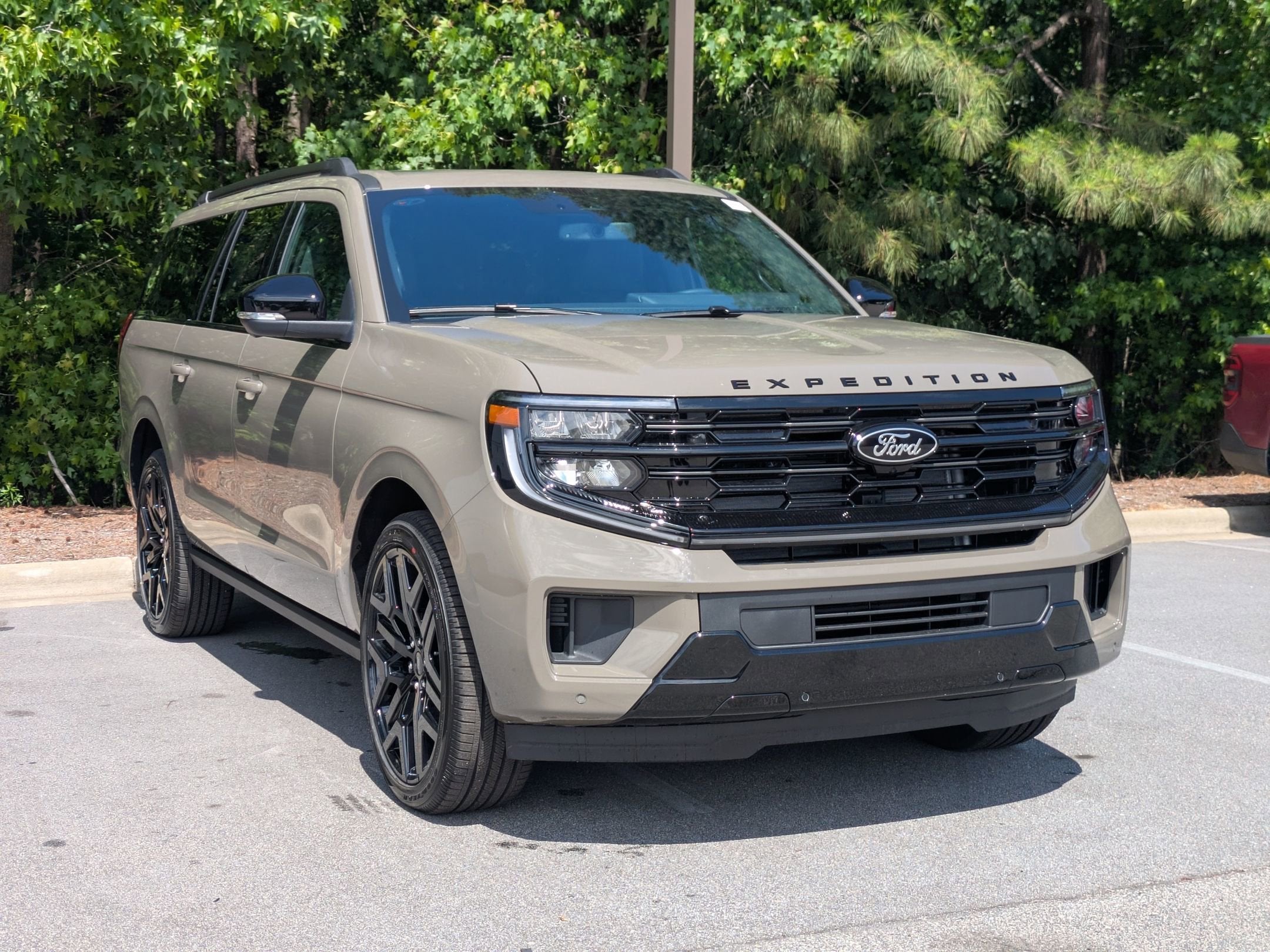2026 Ford Expedition Max Platinum