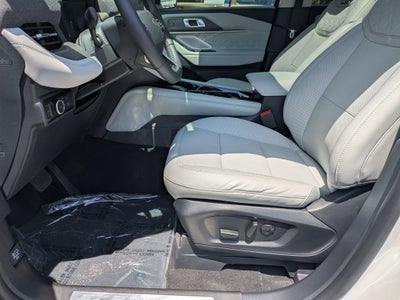 2026 Ford Explorer Platinum - Crossroads Courtesy Demo