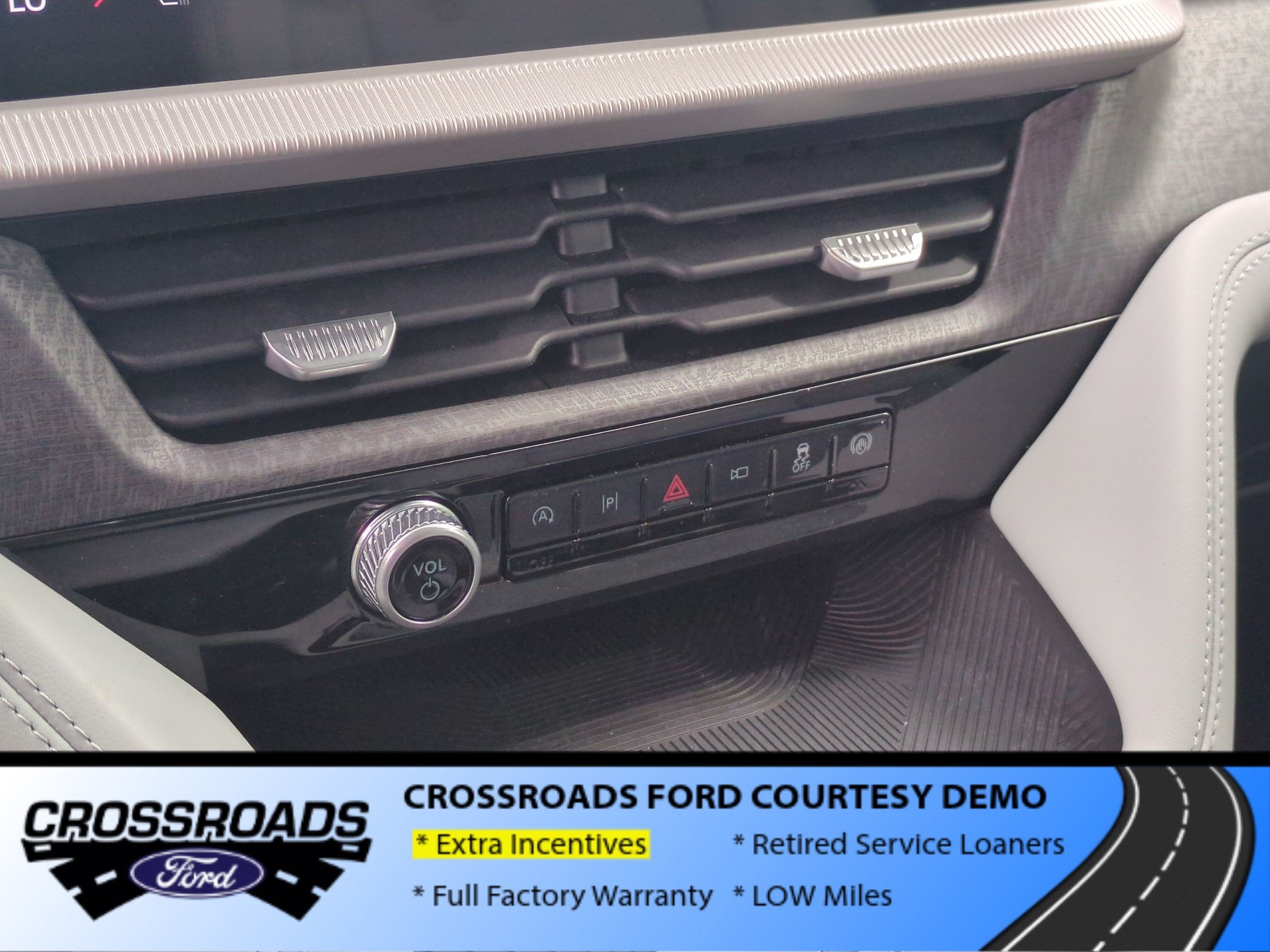 2026 Ford Explorer Platinum - Crossroads Courtesy Demo