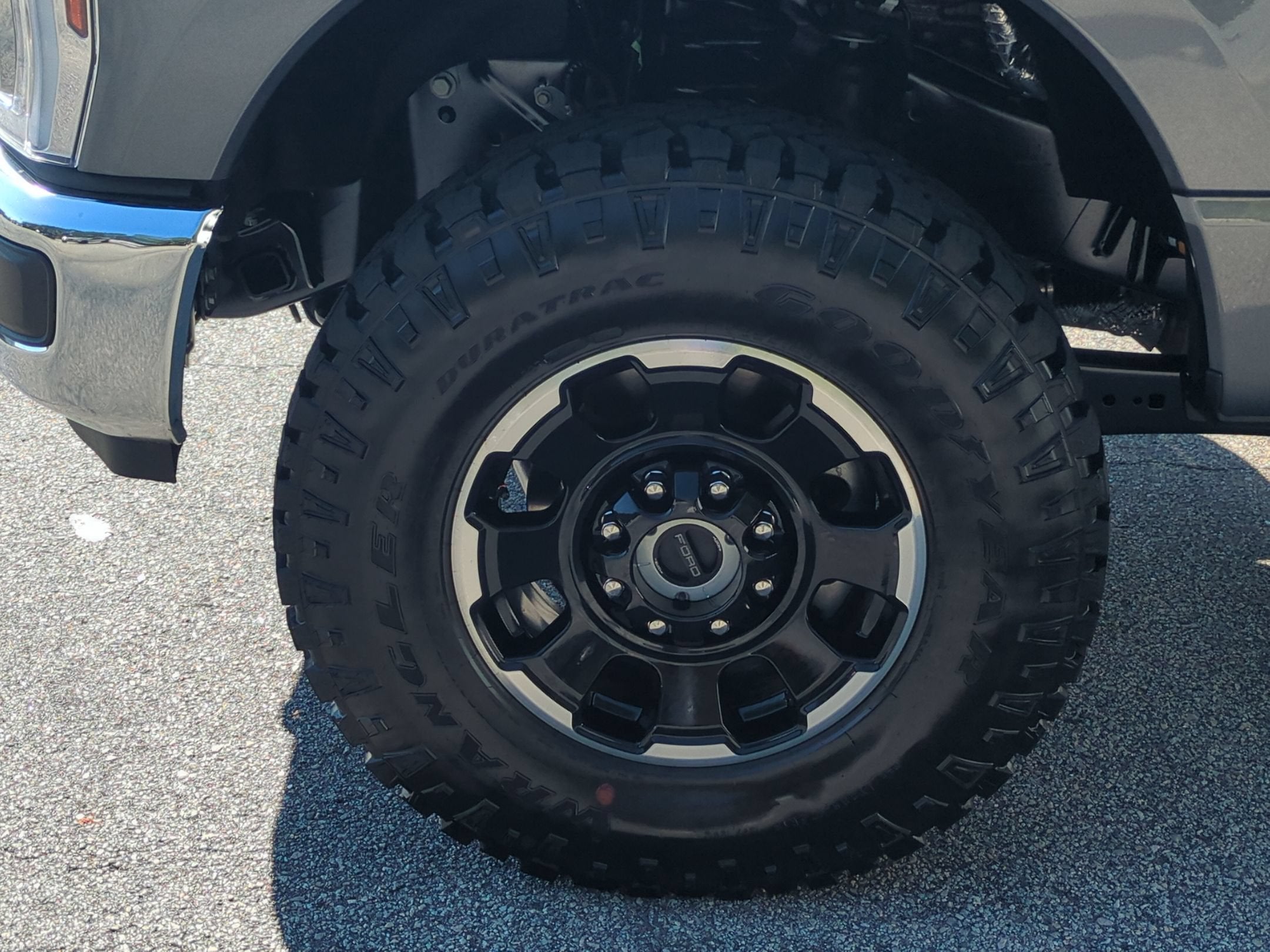 2027 Ford Super Duty F-250 SRW LARIAT