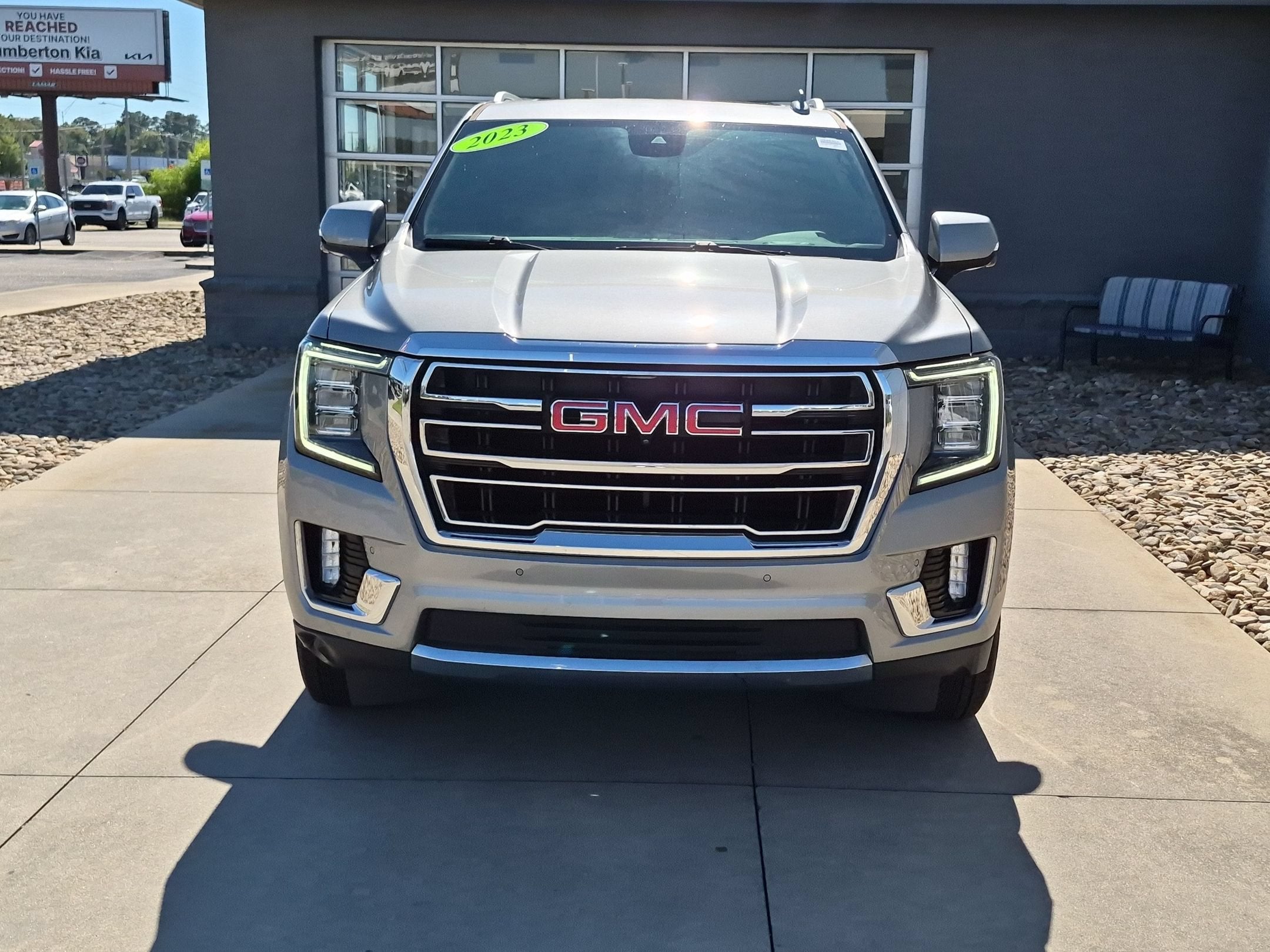 2023 GMC Yukon SLT