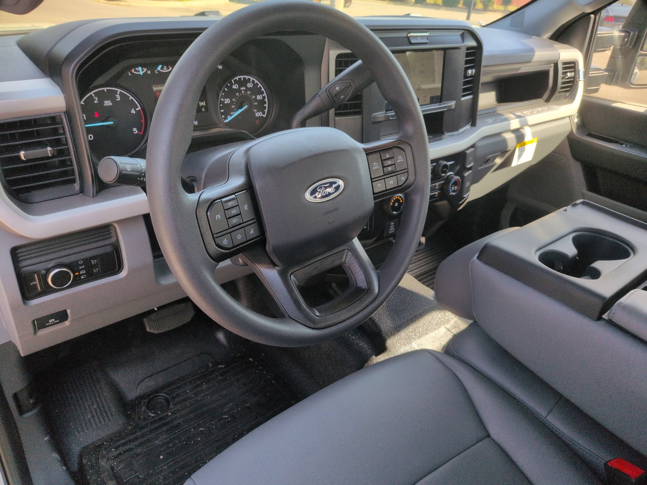 2026 Ford Super Duty F-350 DRW XL