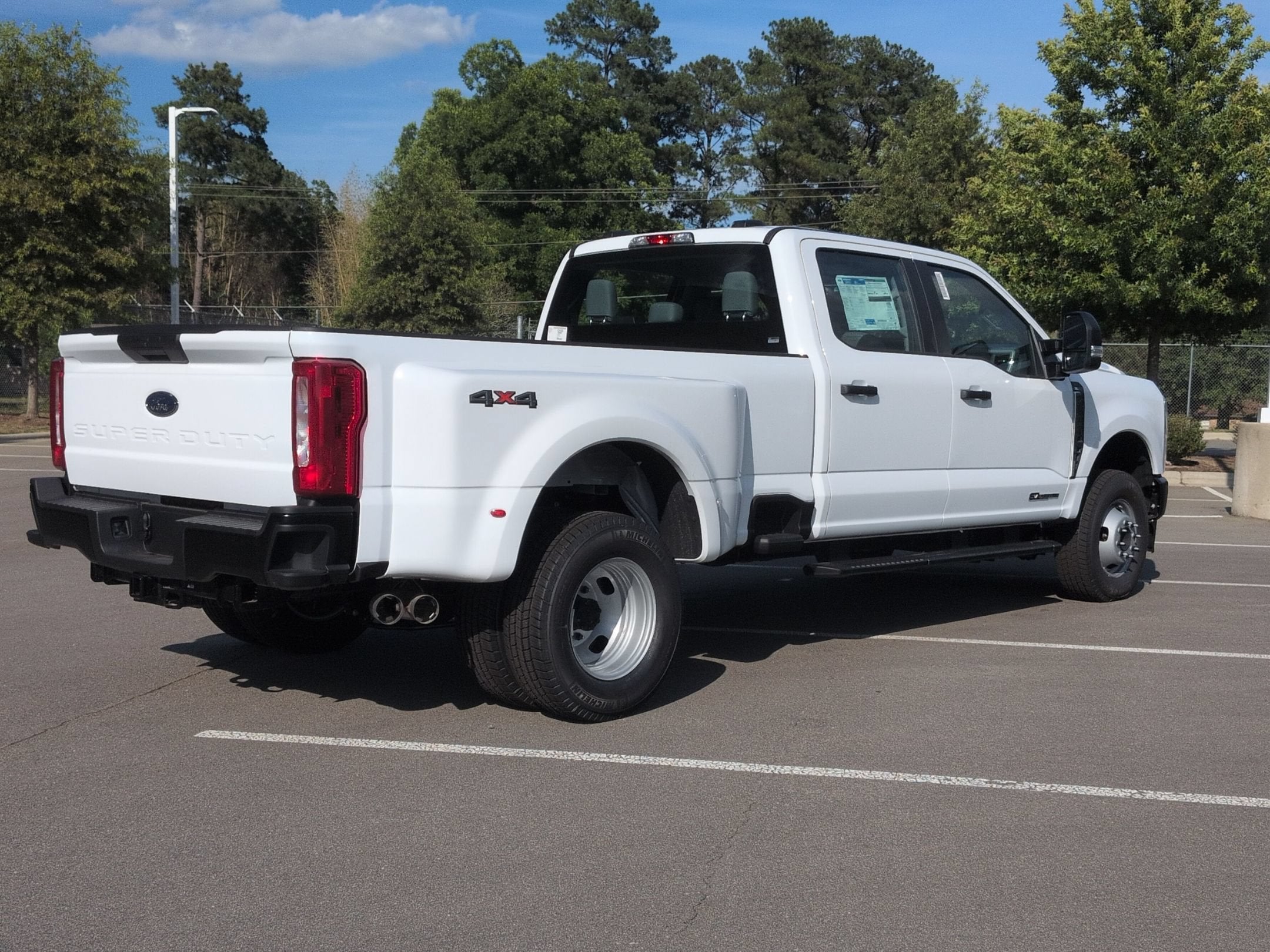 2026 Ford Super Duty F-350 DRW XL
