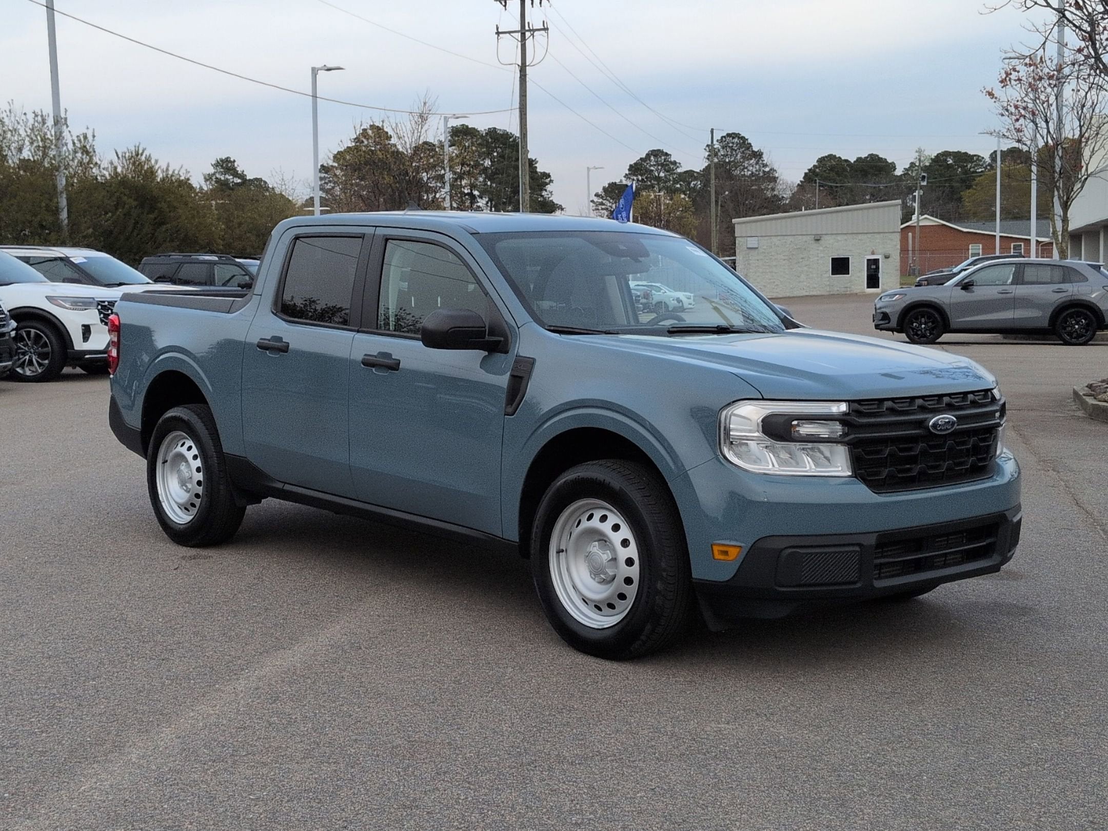 2023 Ford Maverick XL