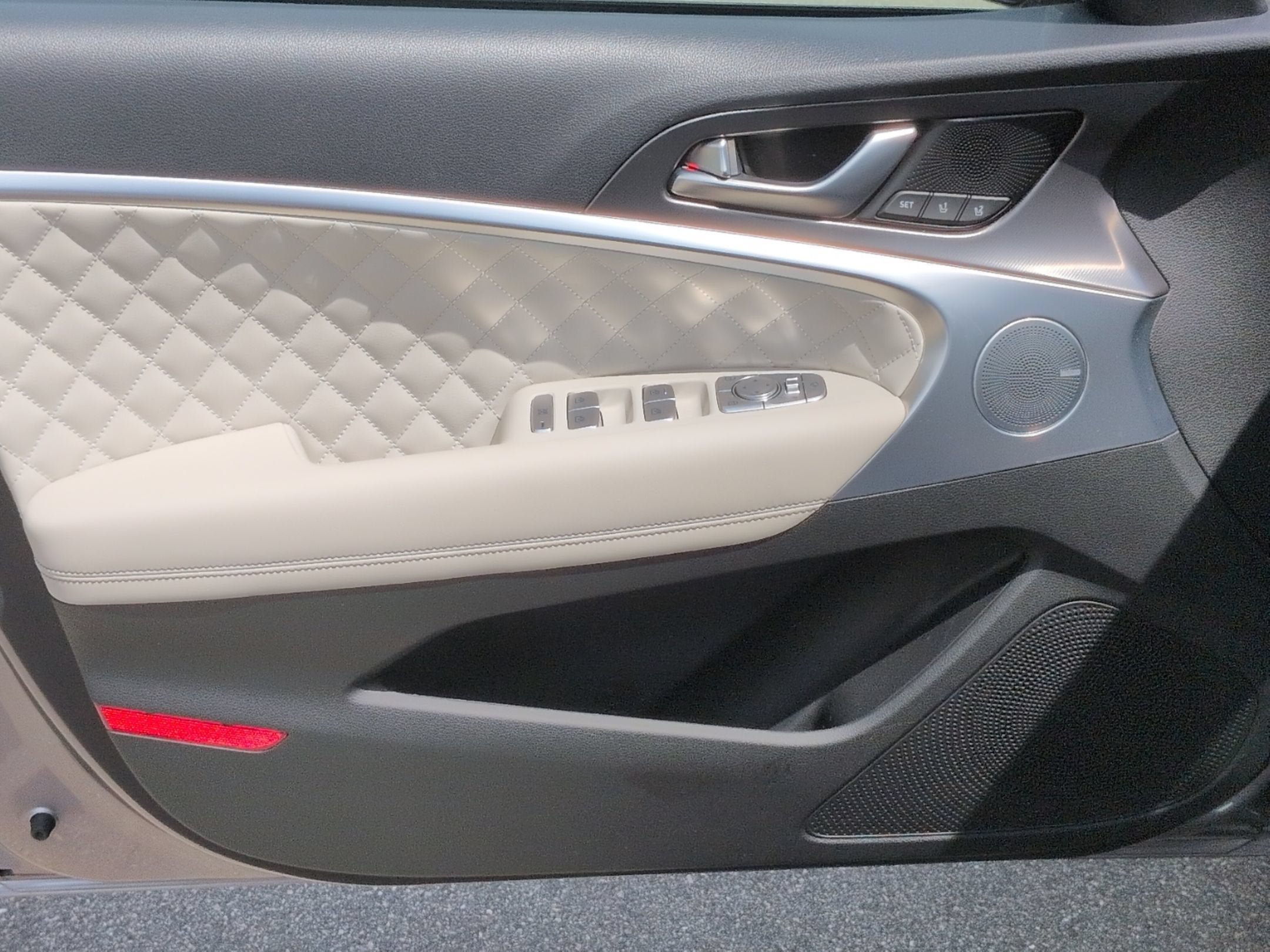 2025 Genesis G70 3.3T Sport Advanced