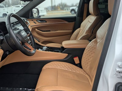 2023 Jeep Grand Cherokee Summit Reserve