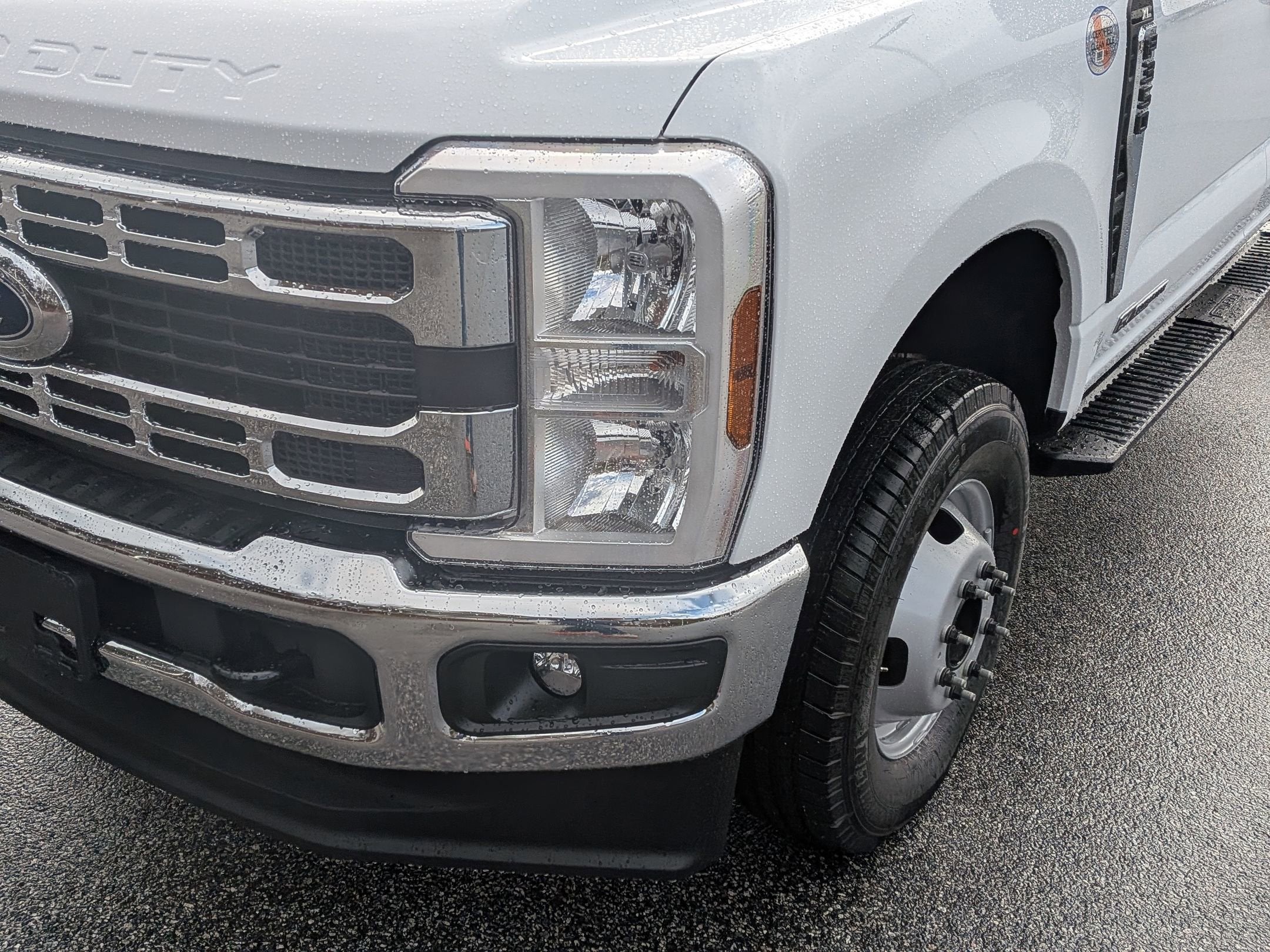 2026 Ford Super Duty F-350 DRW XL
