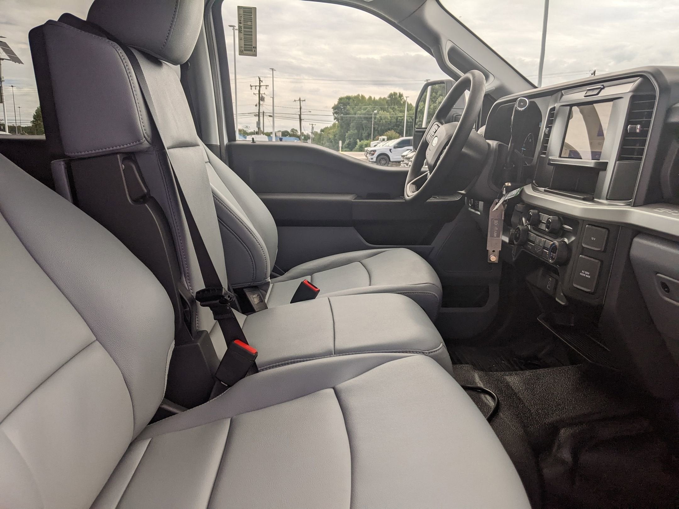 2025 Ford Super Duty F-450 DRW XL