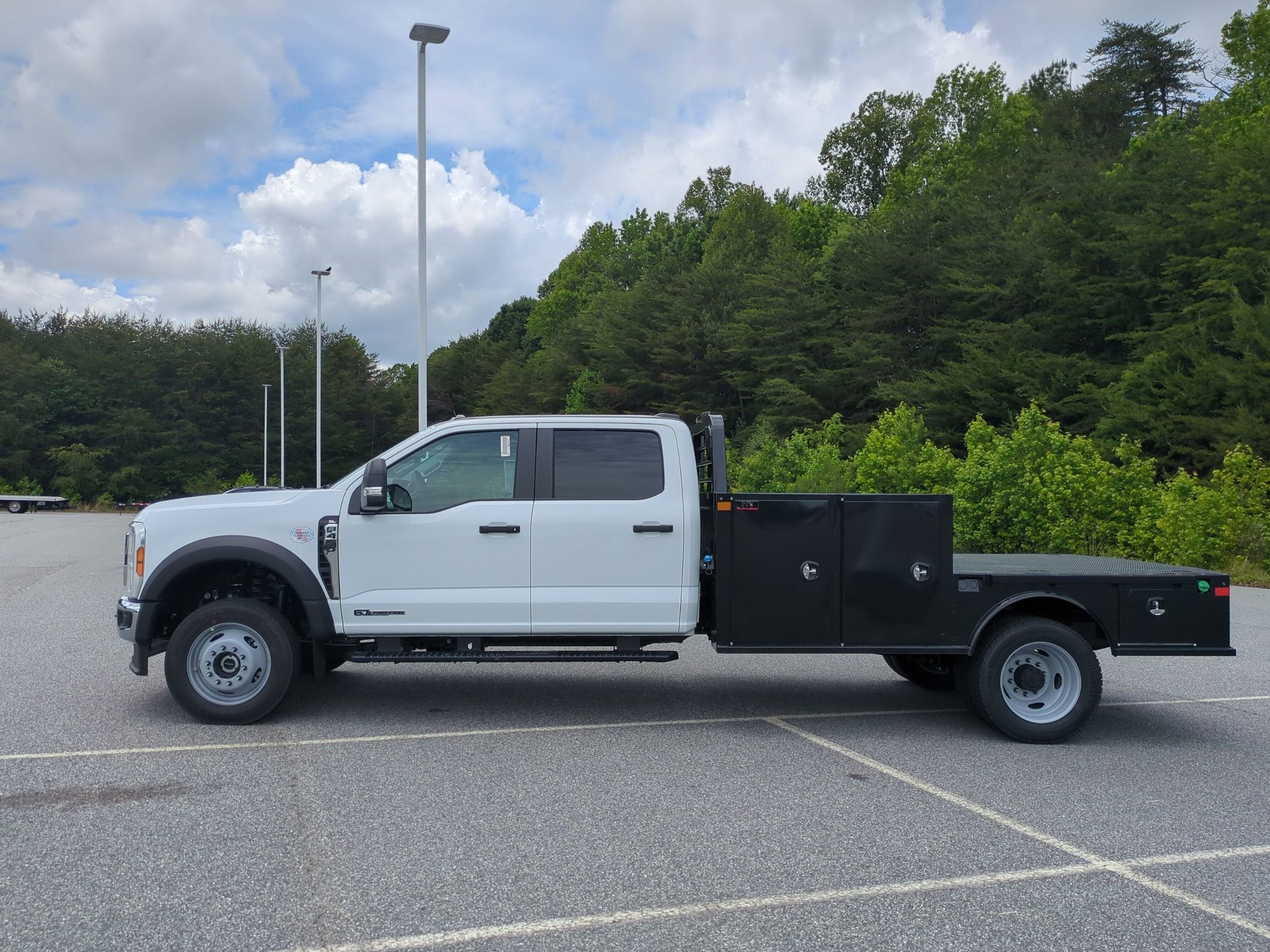 2026 Ford Super Duty F-450 DRW XL