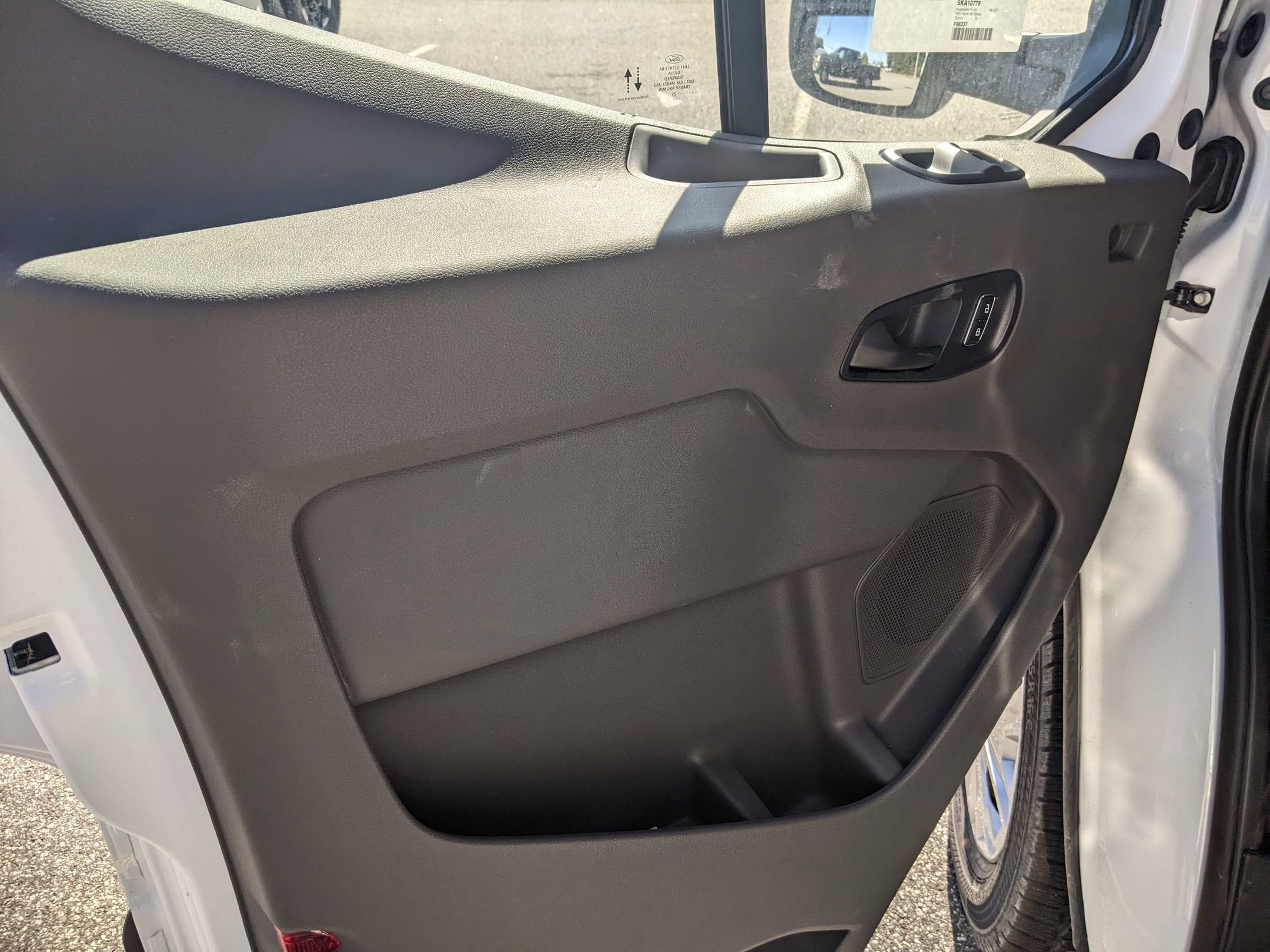 2025 Ford Transit Cutaway Base