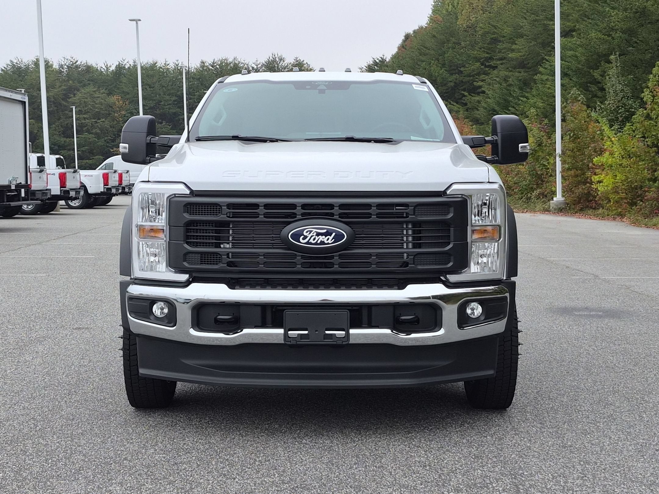 2027 Ford Super Duty F-550 DRW XL