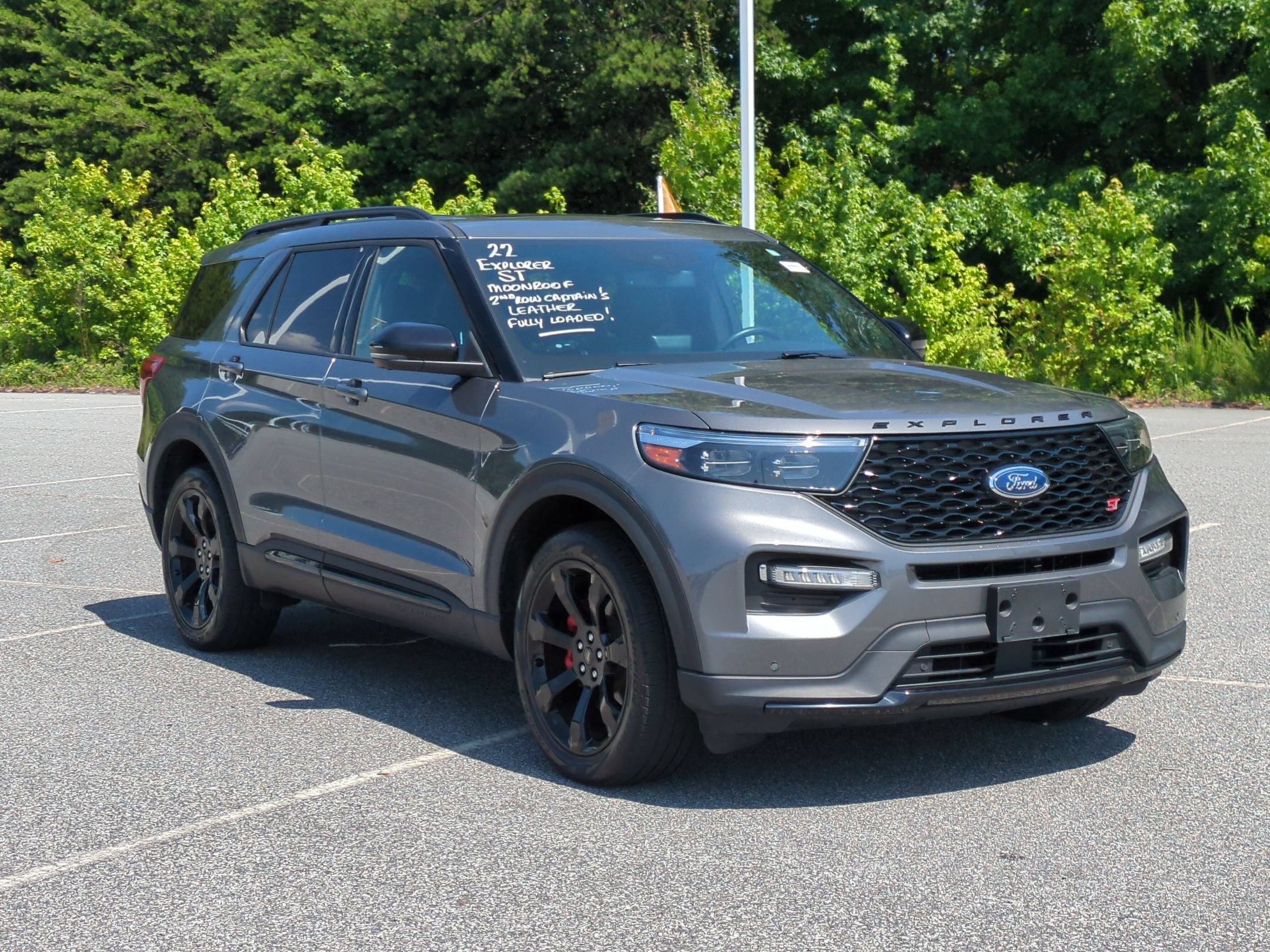 2022 Ford Explorer ST