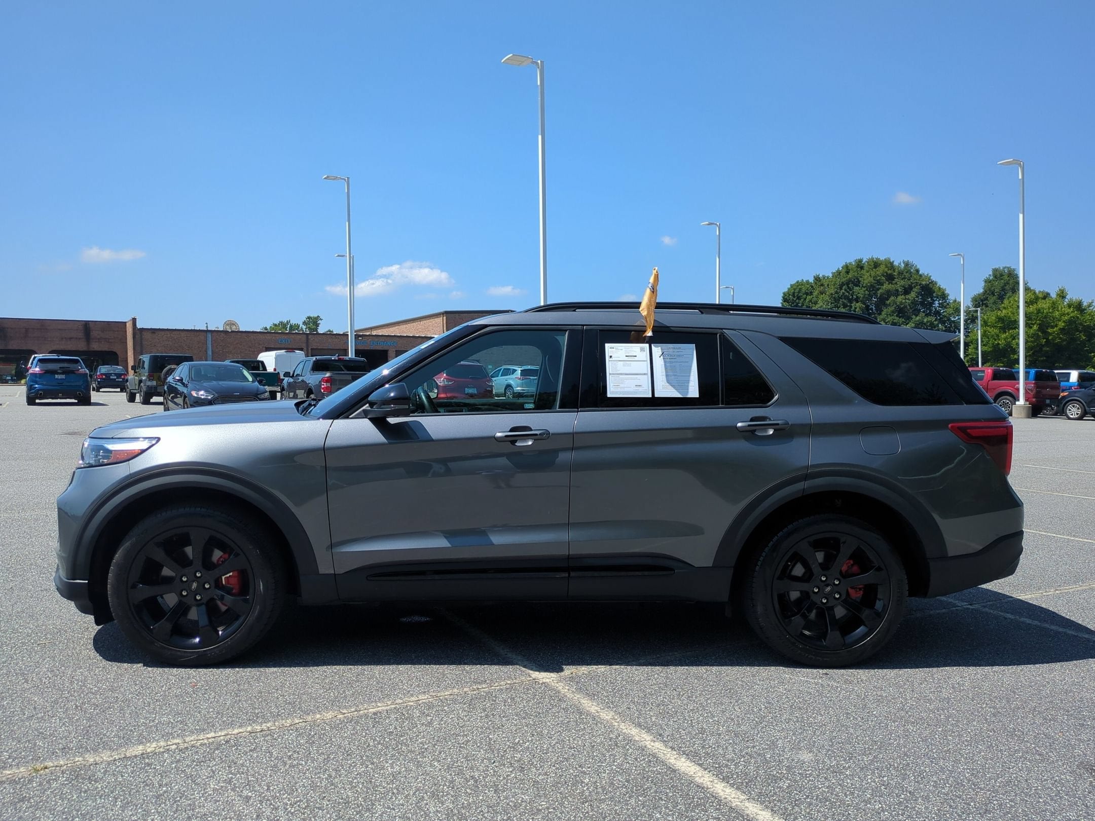 2022 Ford Explorer ST