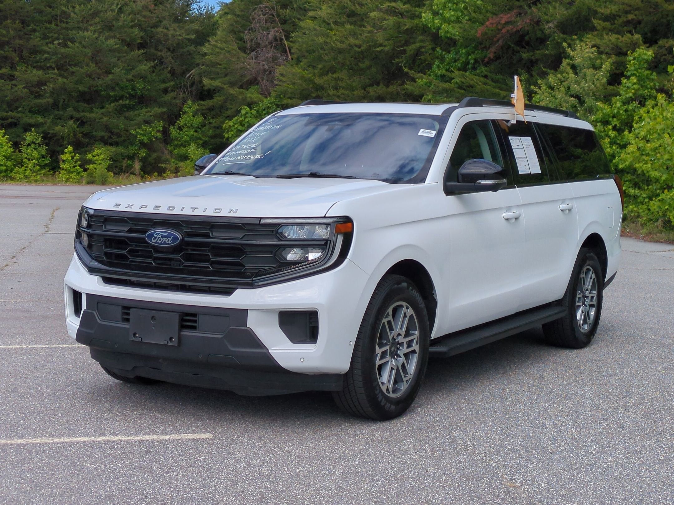 2025 Ford Expedition Max Active