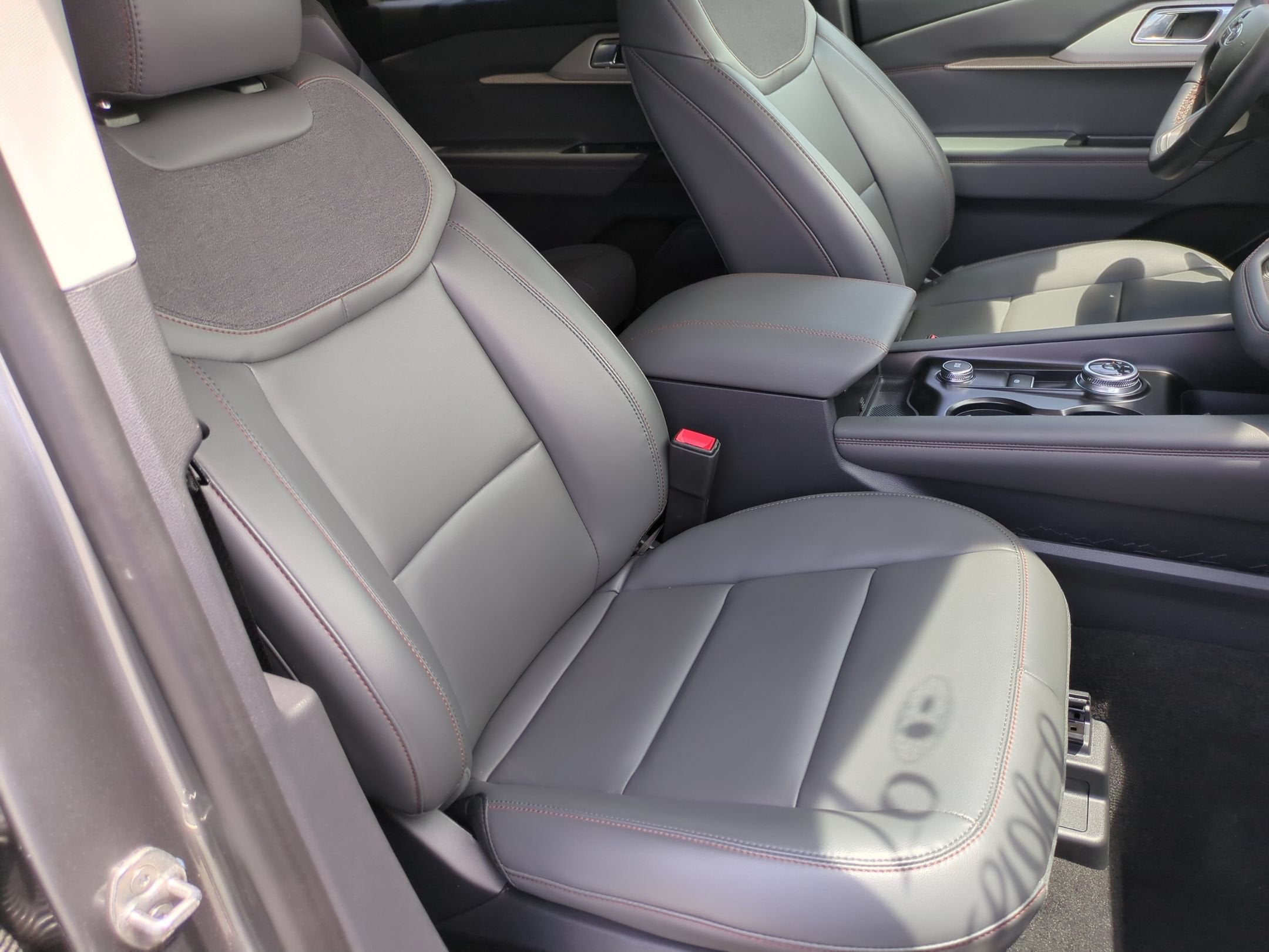 2026 Ford Explorer Active - Crossroads Courtesy Demo