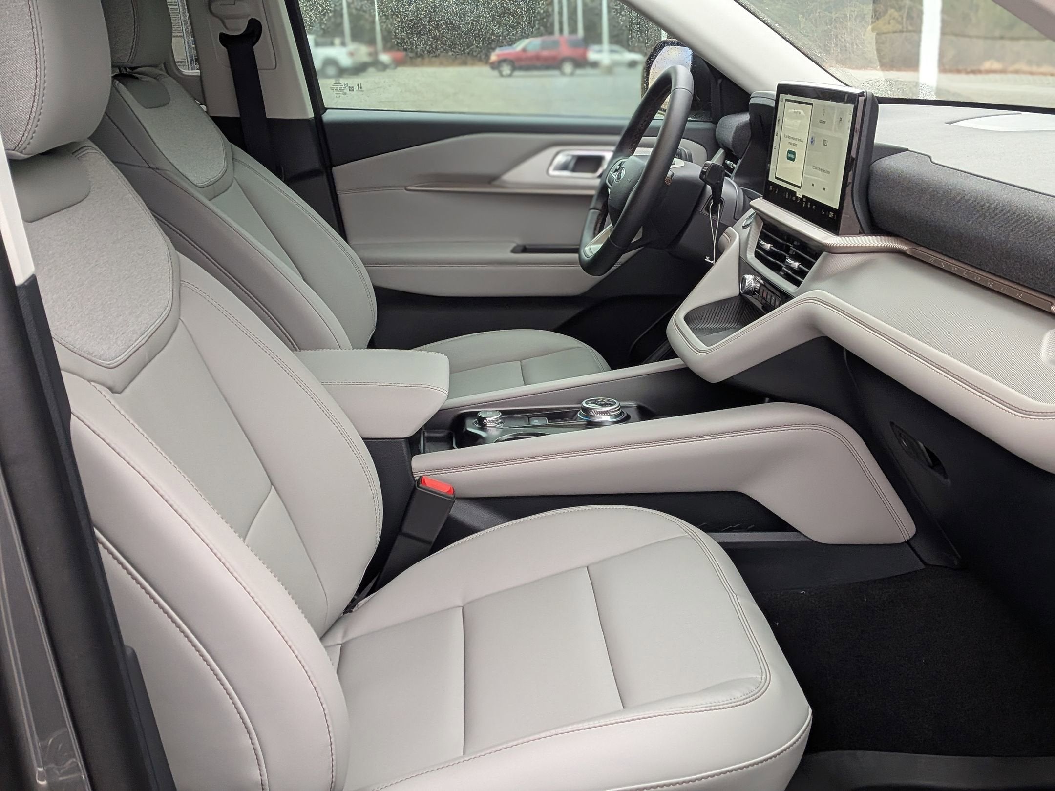 2026 Ford Explorer Active (200A)