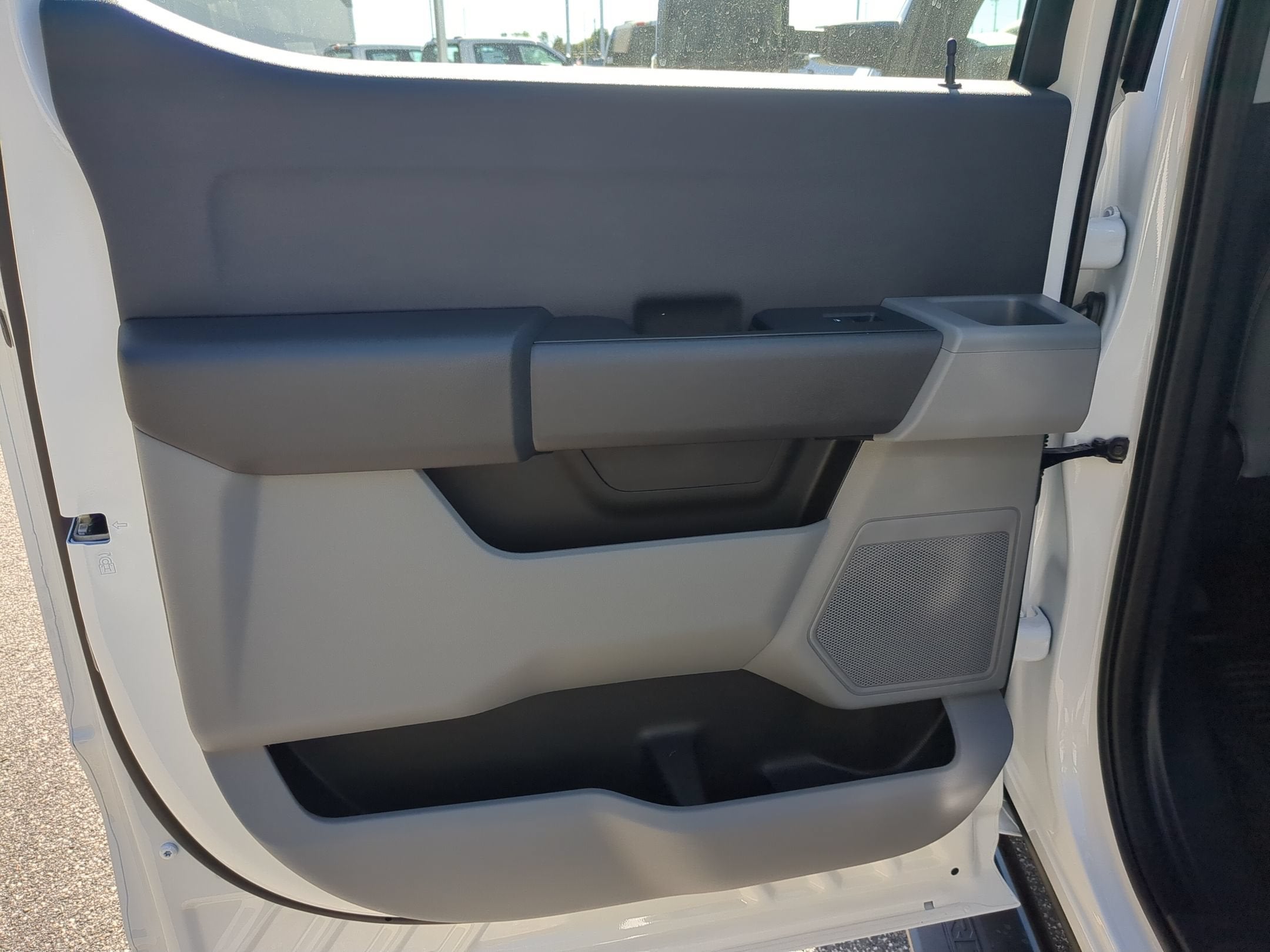 2027 Ford Super Duty F-250 SRW XL