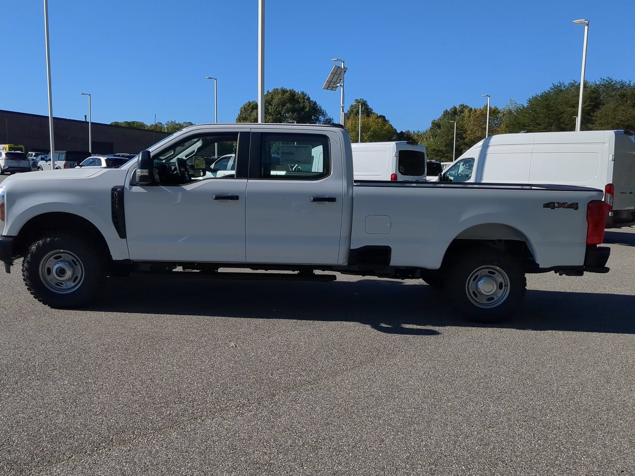 2027 Ford Super Duty F-250 SRW XL