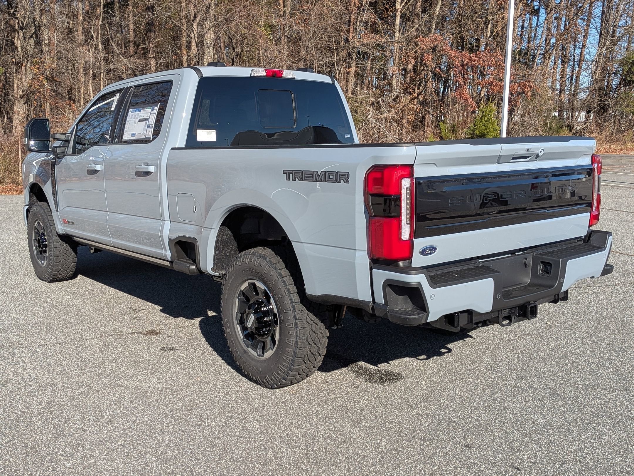 2026 Ford Super Duty F-250 SRW Platinum Tremor