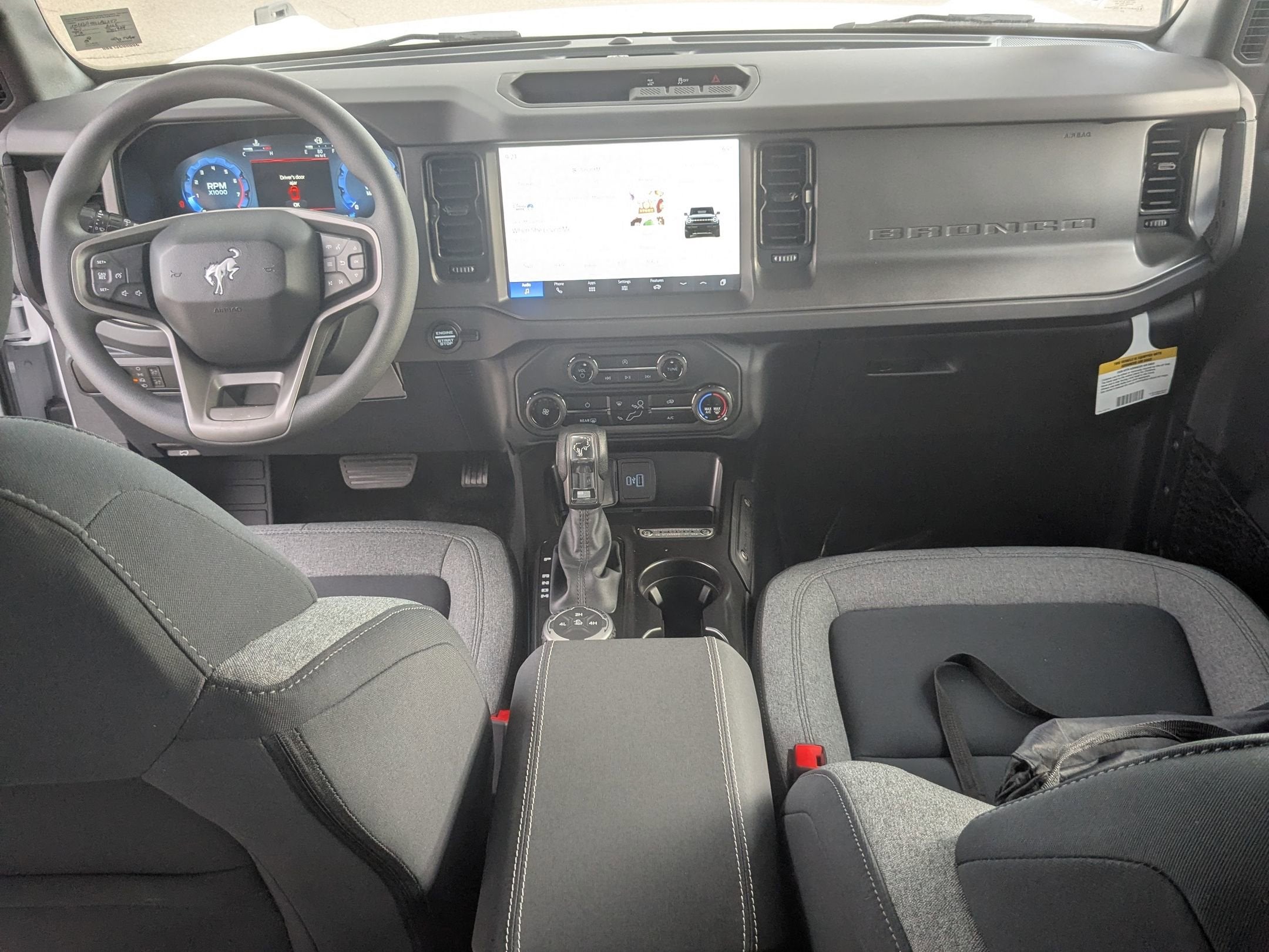 2025 Ford Bronco Base