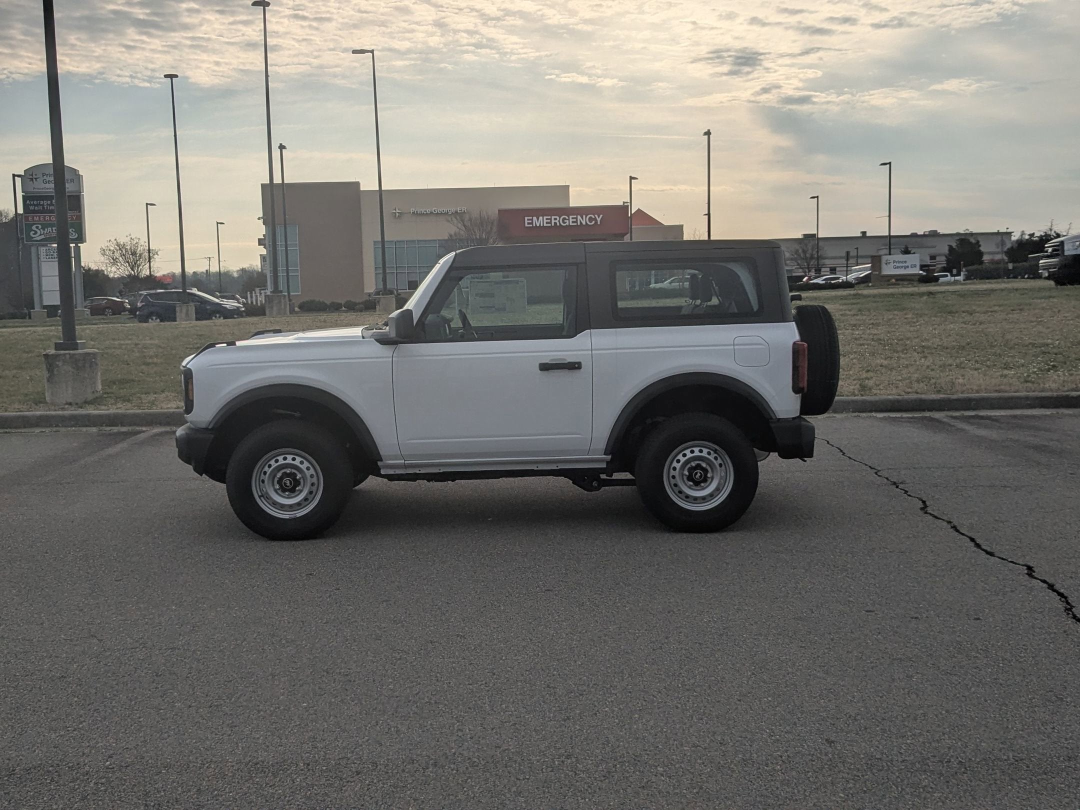 2025 Ford Bronco Base
