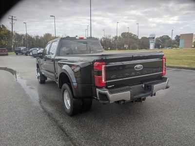 2024 Ford Super Duty F-350 DRW LARIAT