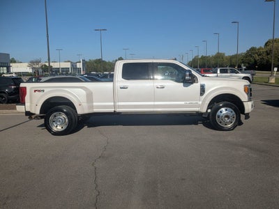 2019 Ford Super Duty F-450 DRW Platinum