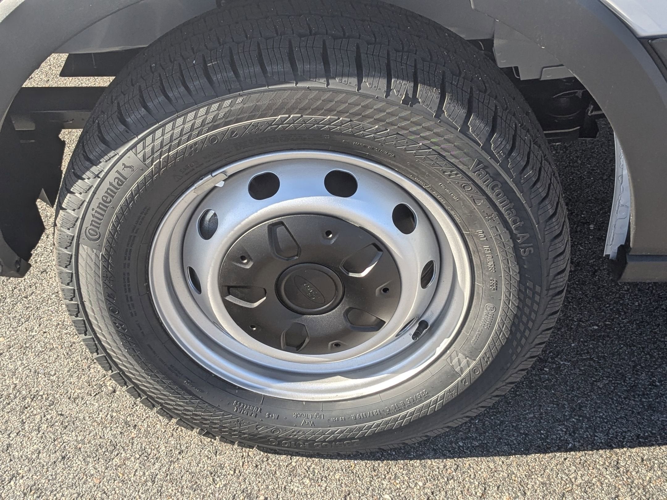 2026 Ford Transit Cargo Van Base