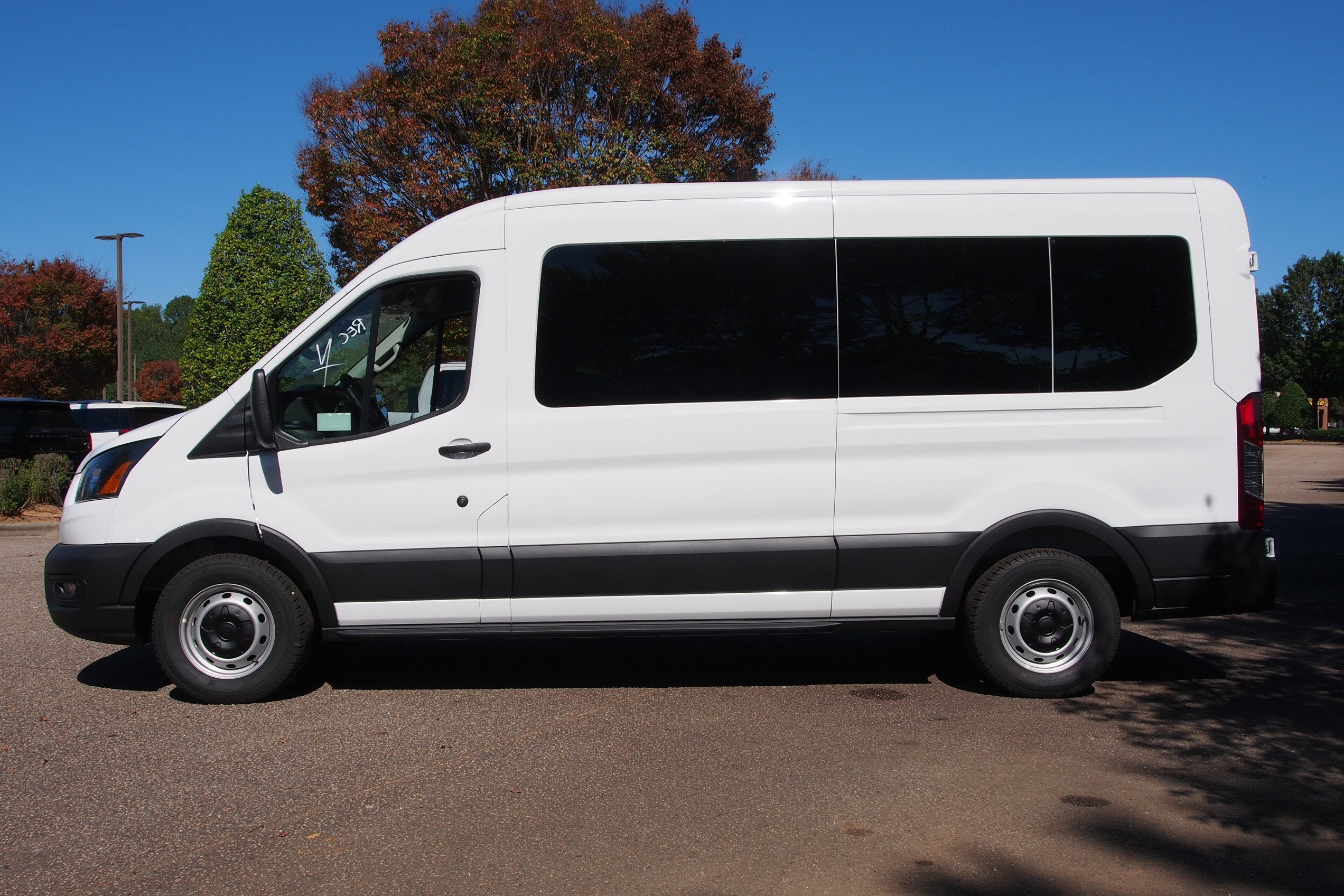 2025 Ford Transit Passenger Wagon XL