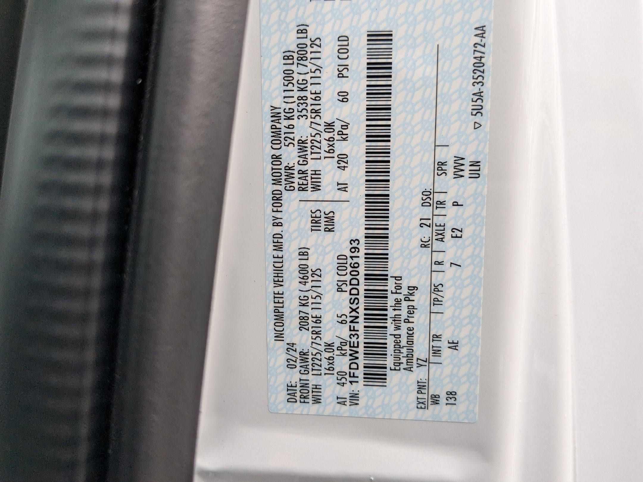 2025 Ford E-Series Cutaway Base