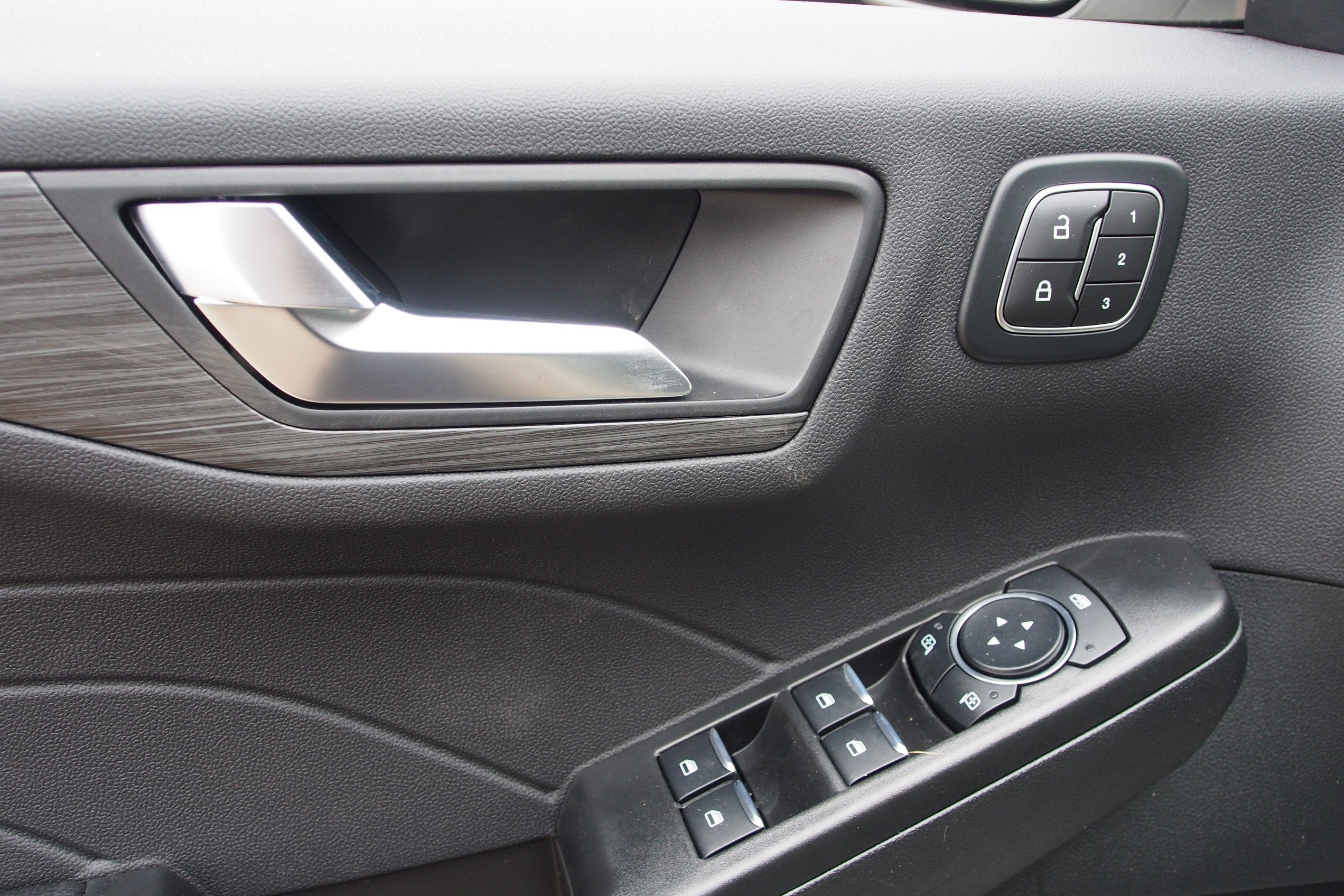 2026 Ford Escape Platinum