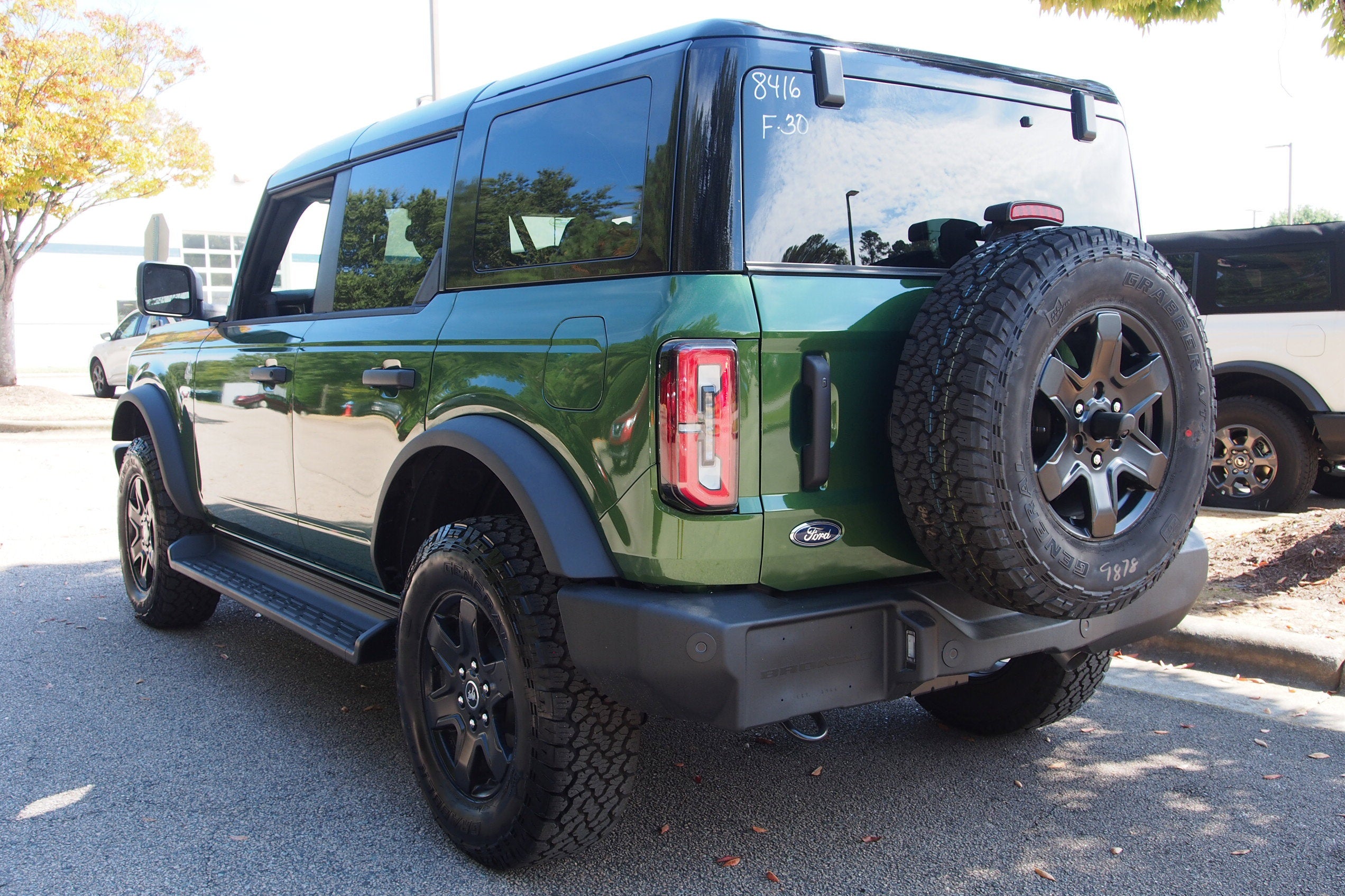 2025 Ford Bronco Outer Banks - Crossroads Courtesy Demo