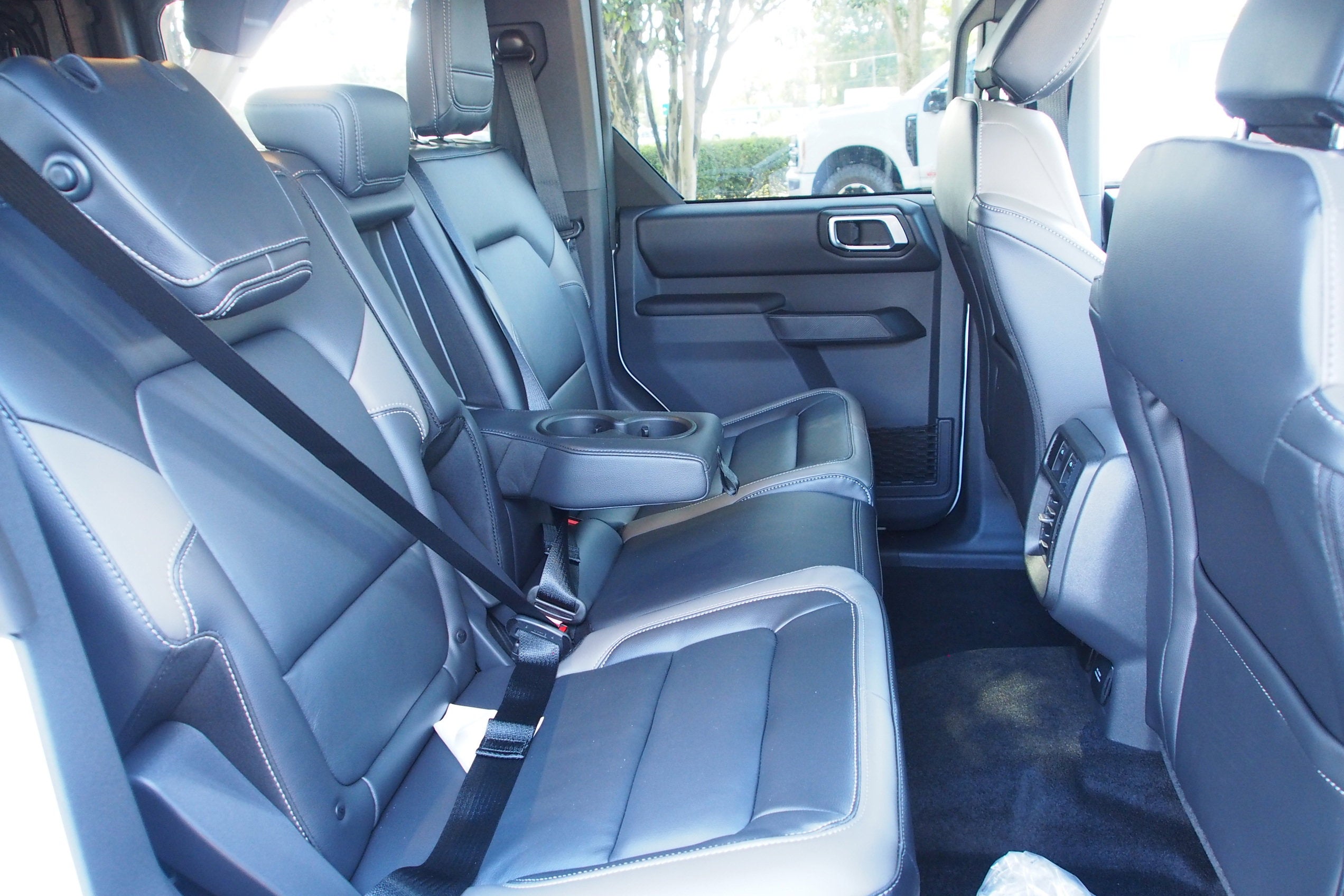 2025 Ford Bronco Outer Banks - Crossroads Courtesy Demo