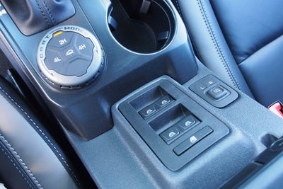 2025 Ford Bronco Outer Banks - Crossroads Courtesy Demo