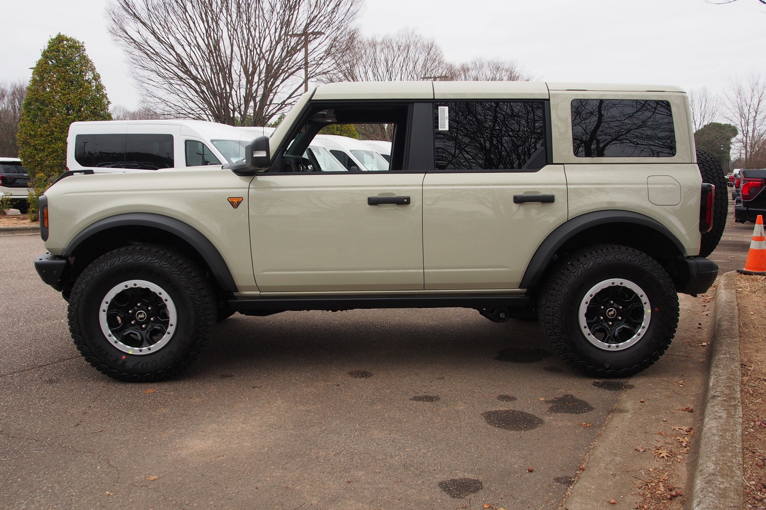2025 Ford Bronco Badlands