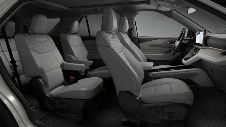 2026 Ford Explorer Platinum - Crossroads Courtesy Demo