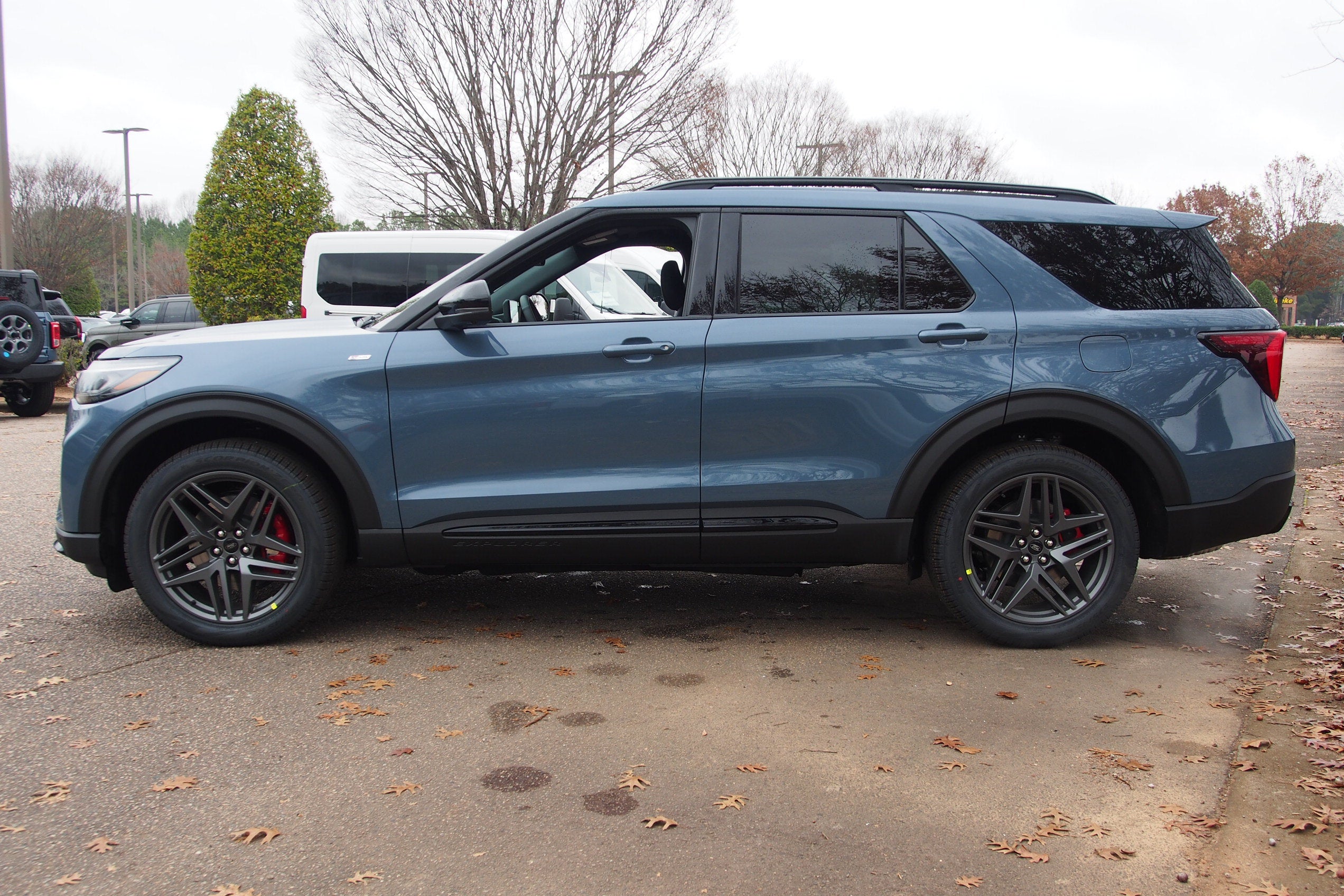 2026 Ford Explorer ST-Line - Crossroads Courtesy Demo
