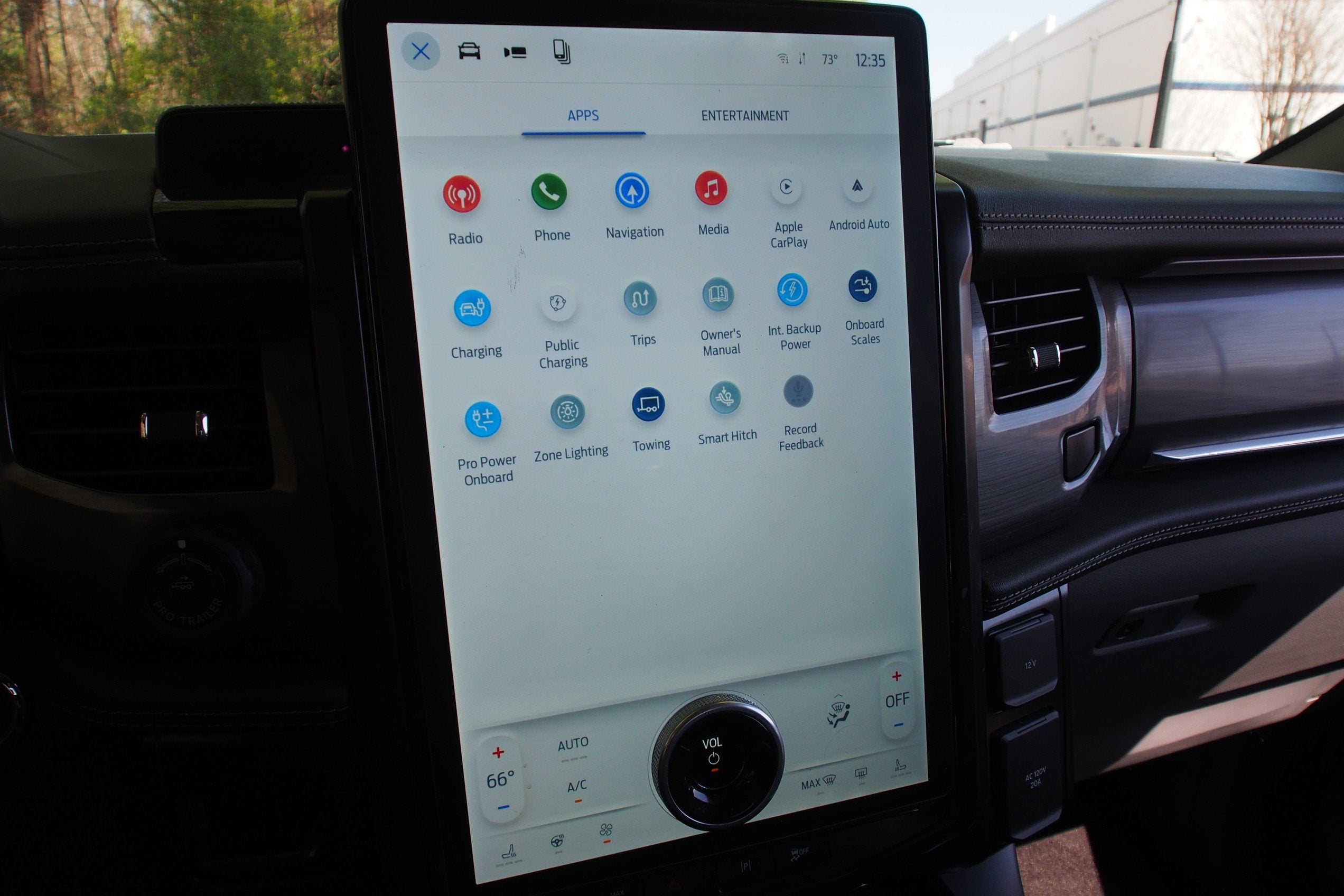 2024 Ford F-150 Lightning Flash