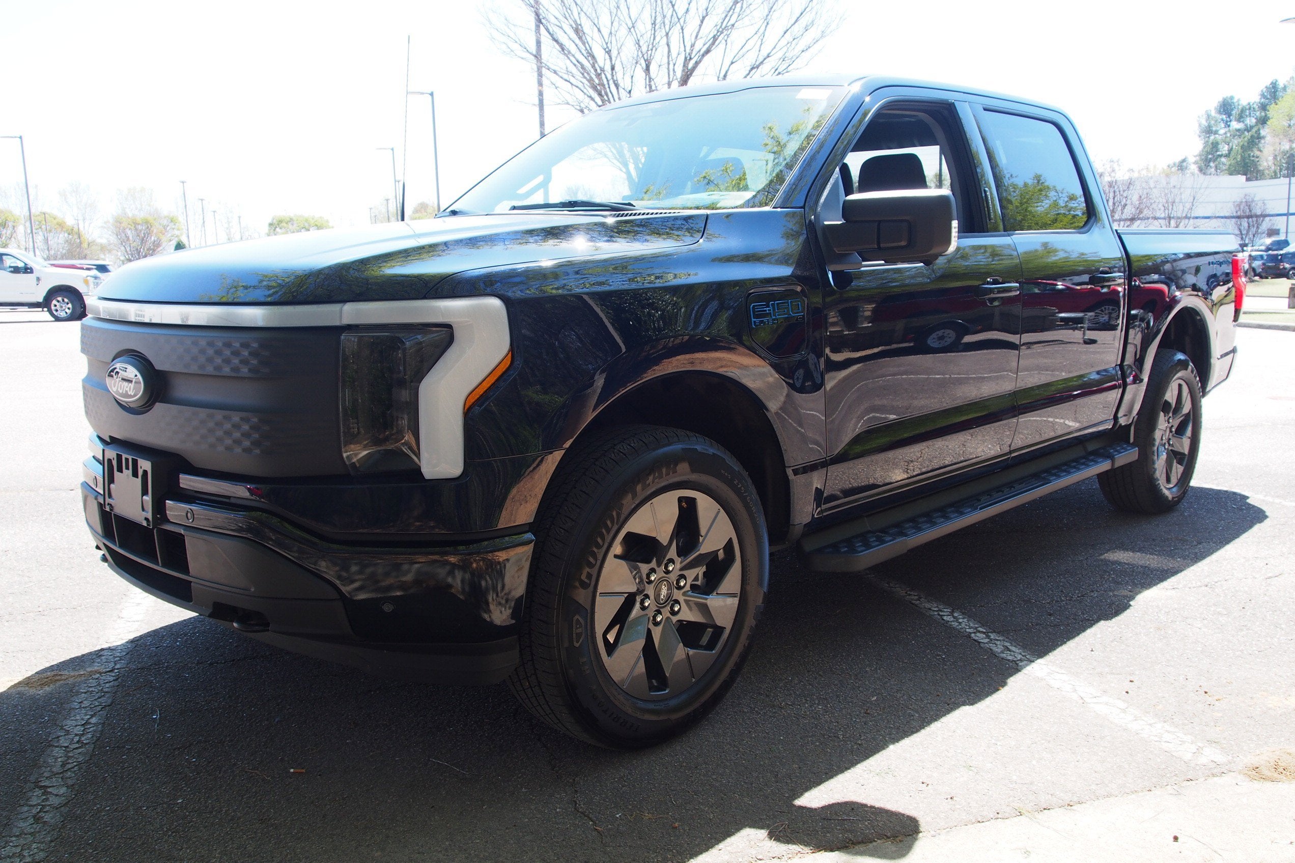 2024 Ford F-150 Lightning Flash