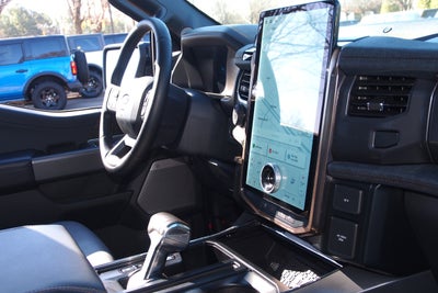 2025 Ford F-150 Lightning LARIAT