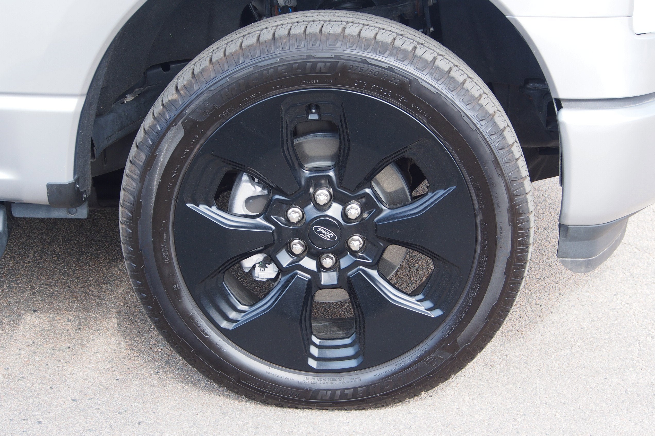 2025 Ford F-150 Lightning Platinum