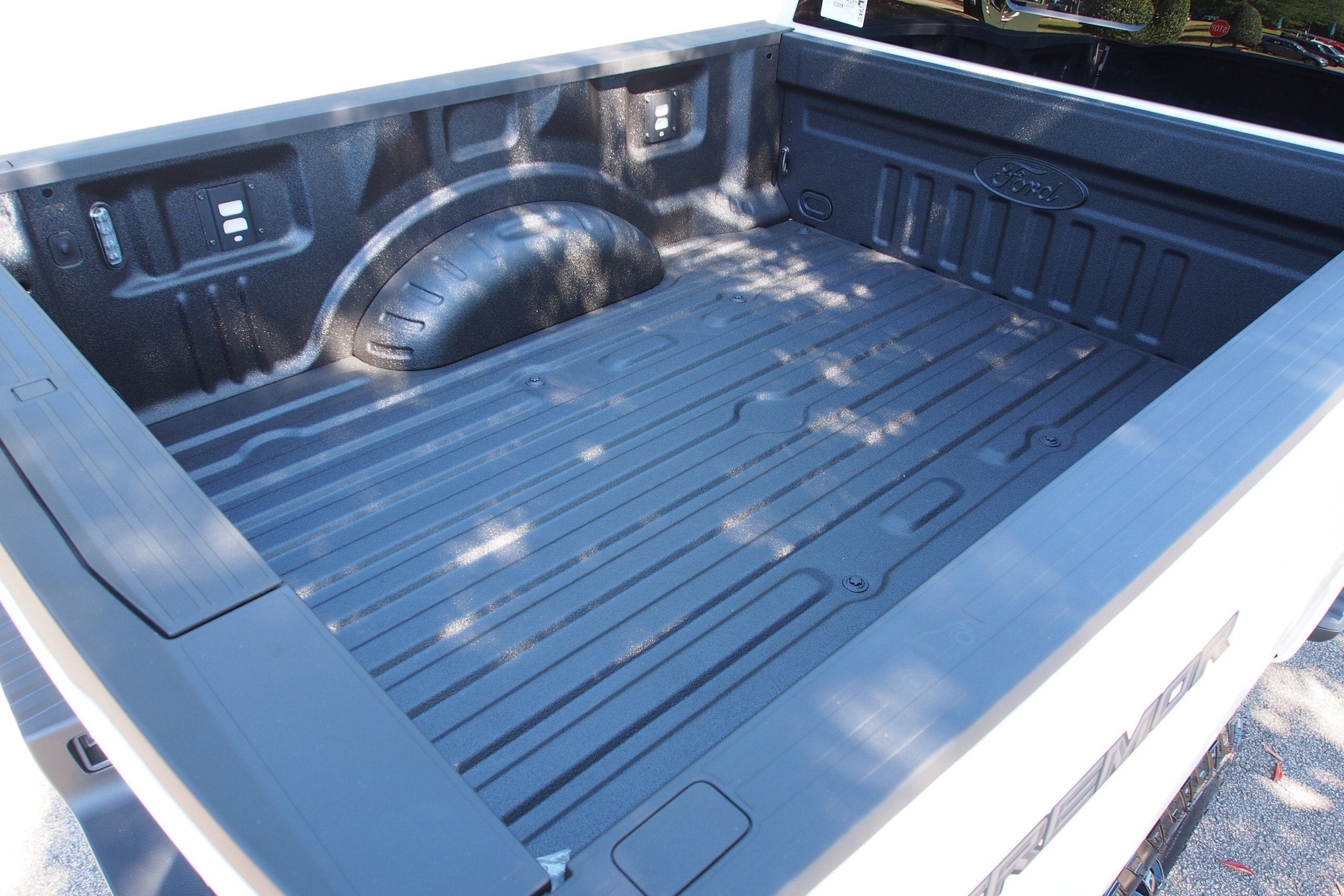 2027 Ford Super Duty F-250 SRW Platinum