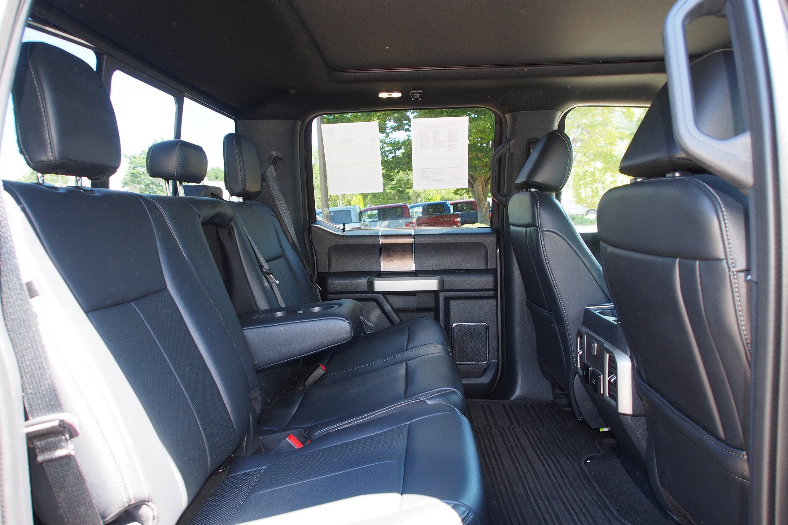 2022 Ford Super Duty F-250 SRW LARIAT