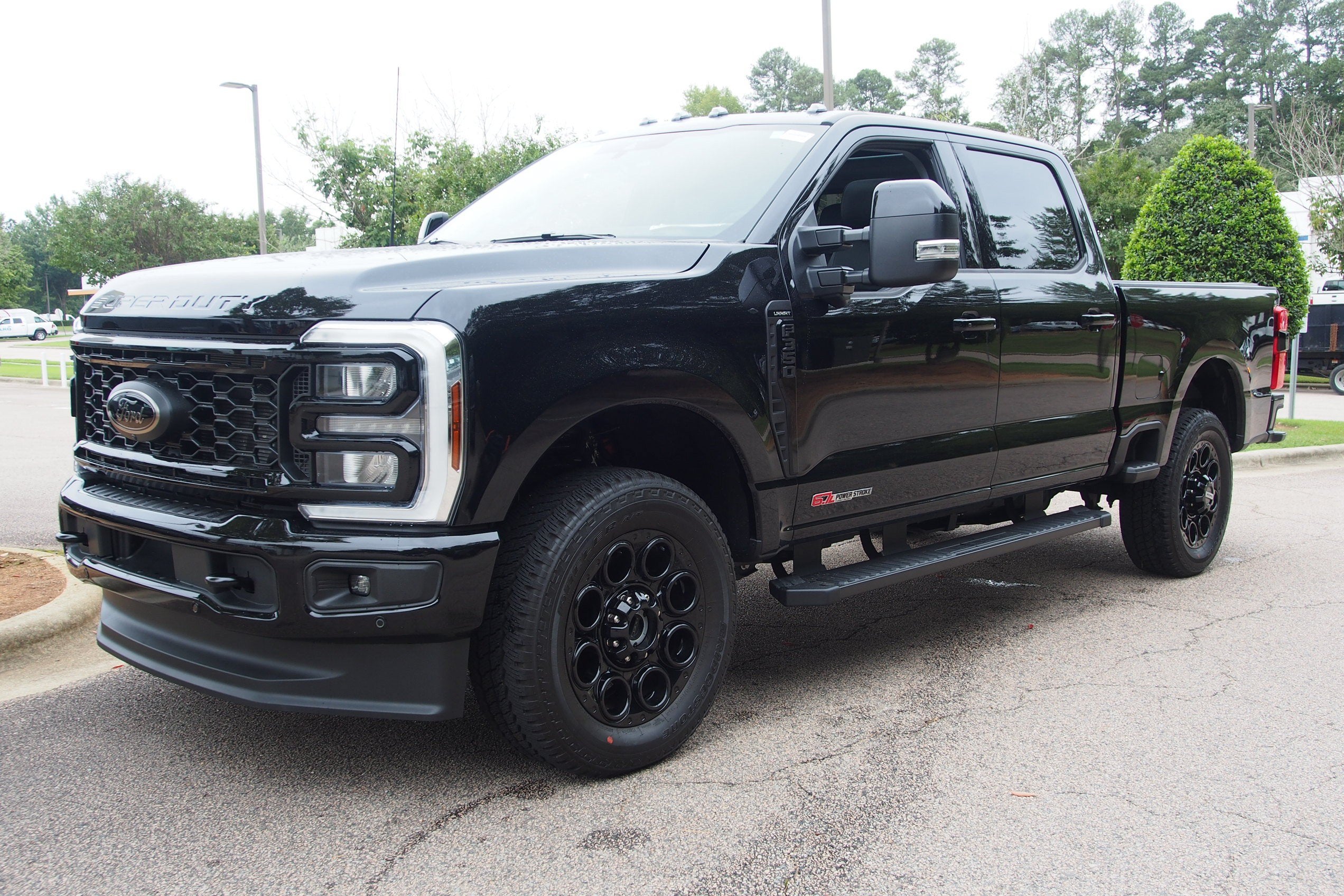 2025 Ford Super Duty F-350 SRW LARIAT